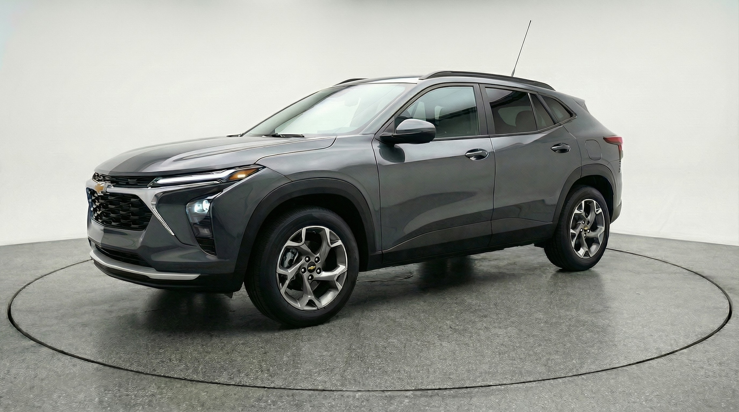 Thumbnail: 2025 Chevrolet Trax - 3