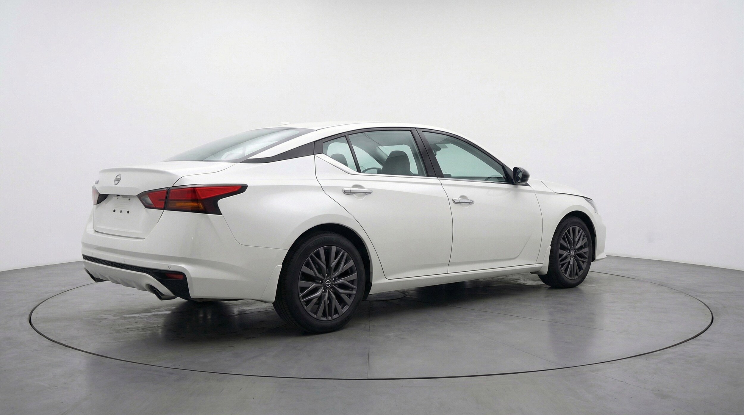 Thumbnail: 2025 Nissan Altima - 9
