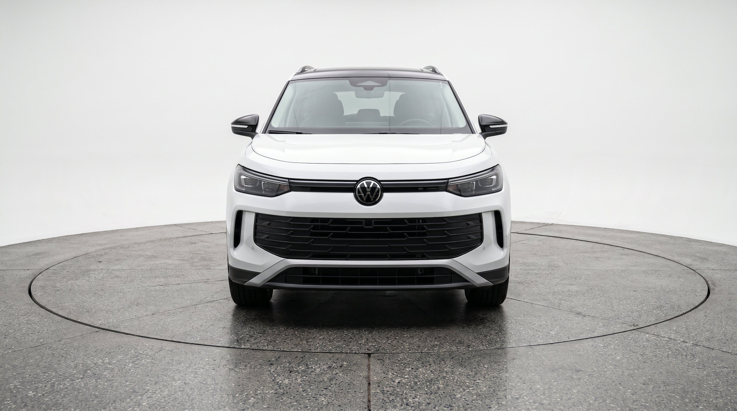 Thumbnail: 2026 Volkswagen Tiguan - 2