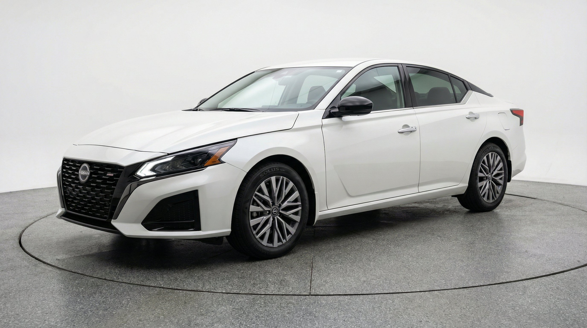 Thumbnail: 2025 Nissan Altima - 3