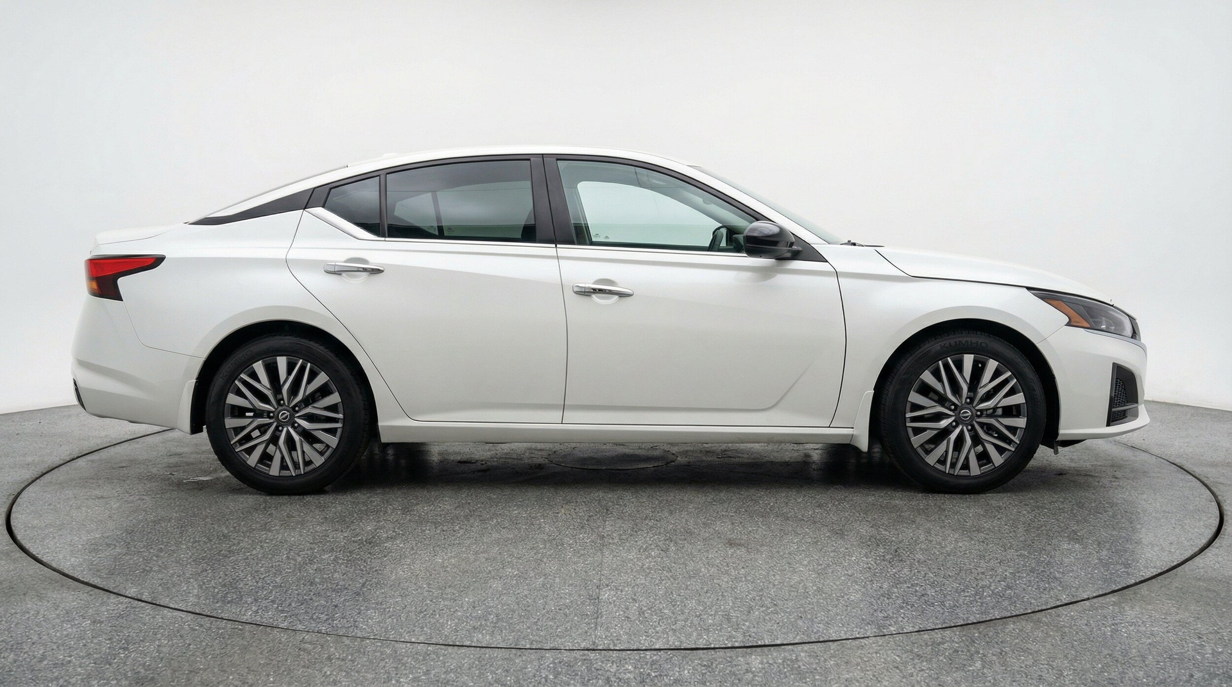 Thumbnail: 2025 Nissan Altima - 11