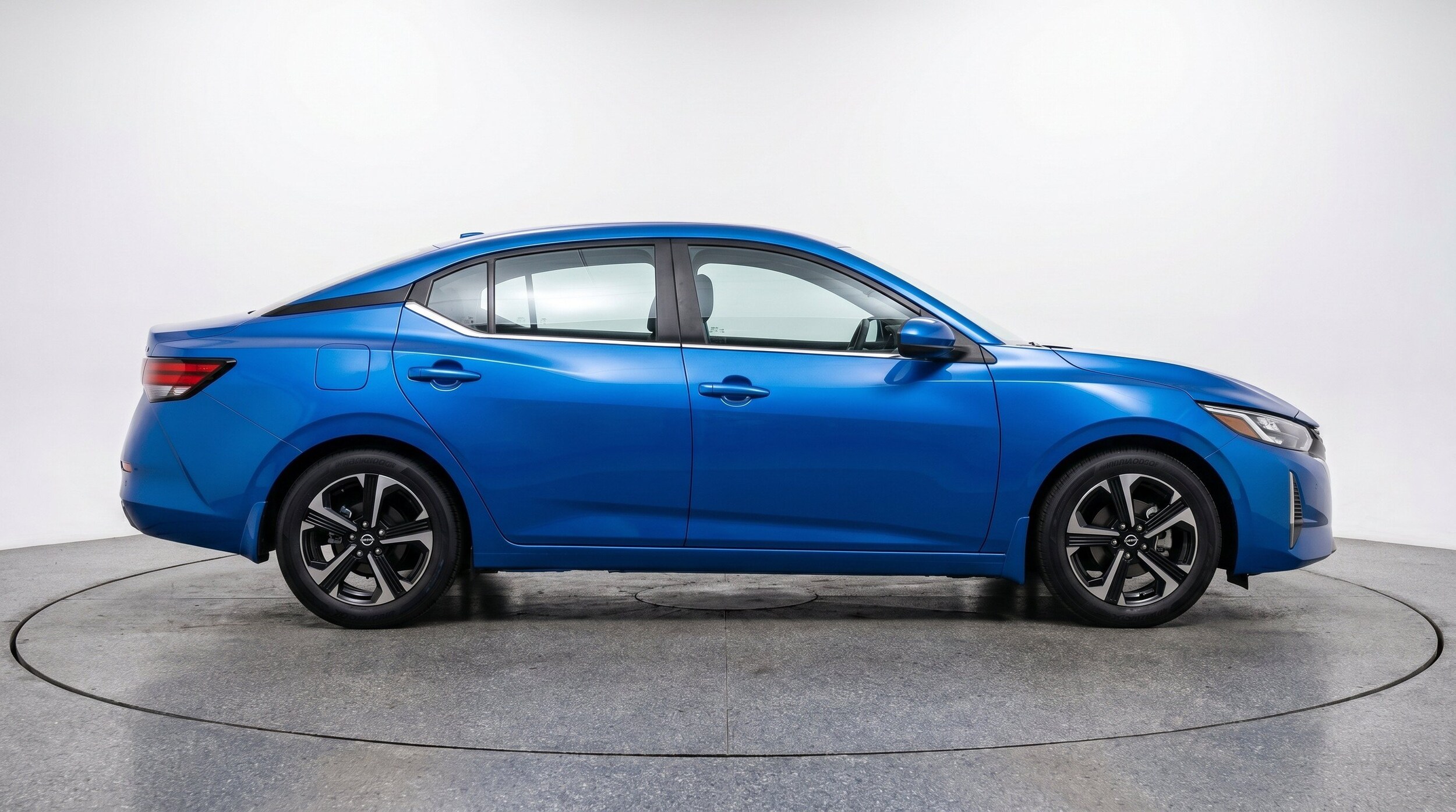 Thumbnail: 2025 Nissan Sentra - 11