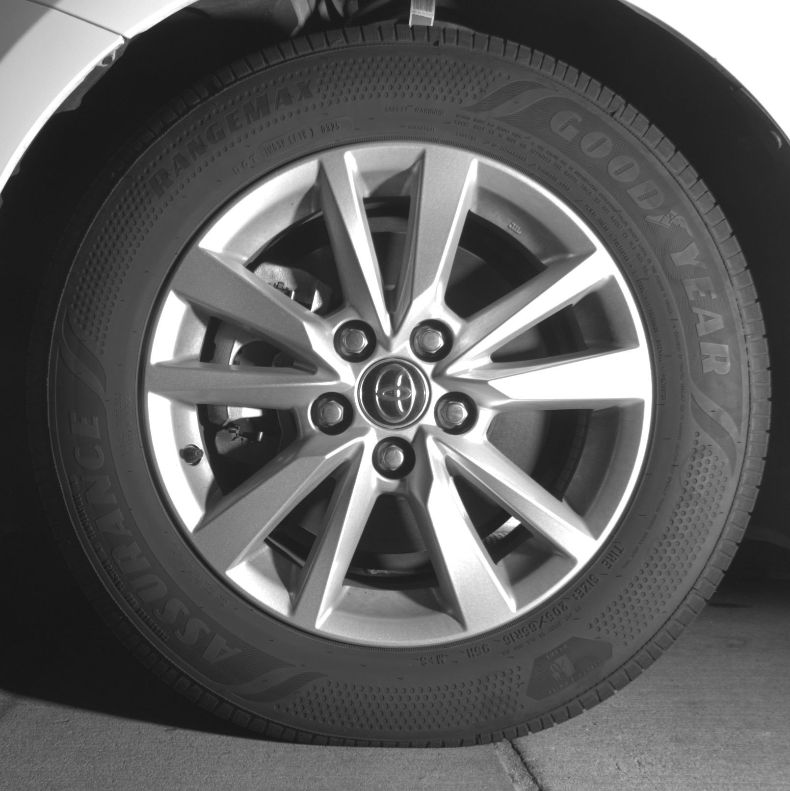 Thumbnail: 2025 Toyota Camry - 12