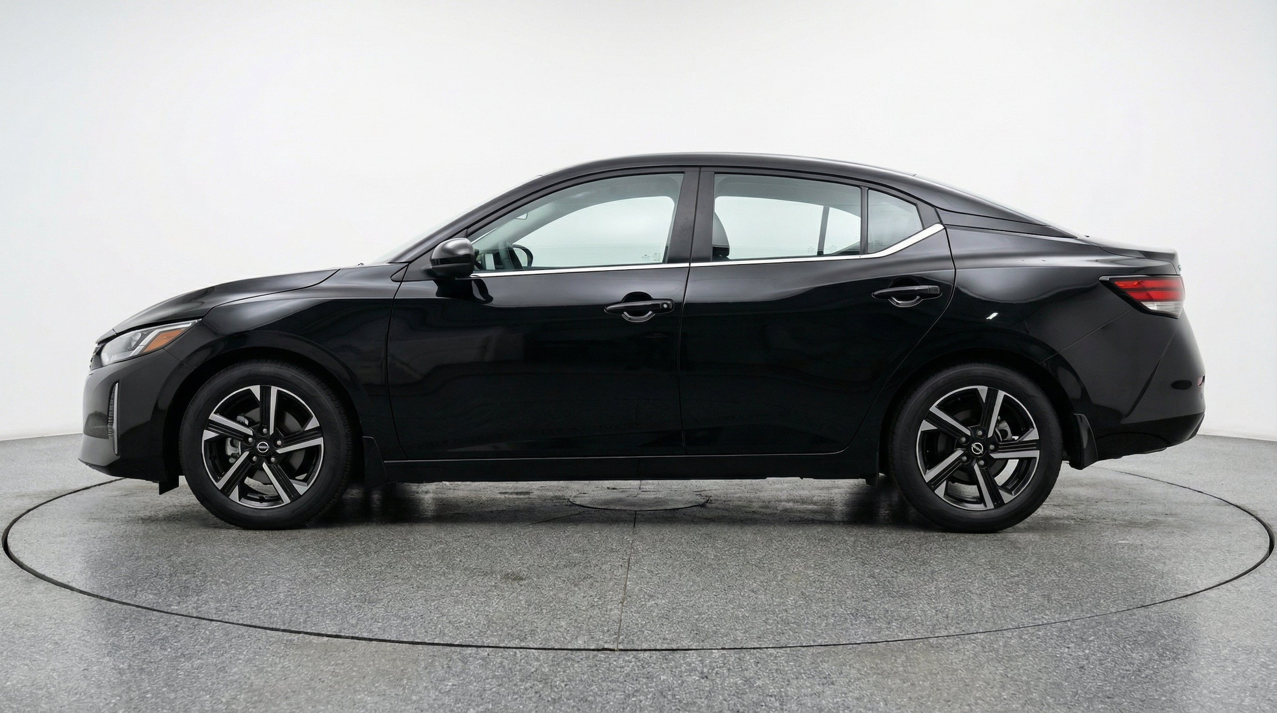 Thumbnail: 2025 Nissan Sentra - 5