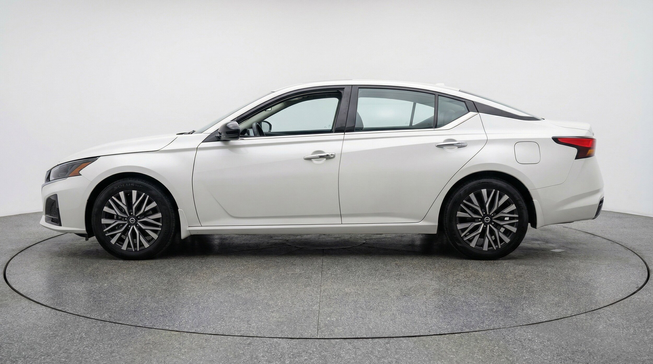 Thumbnail: 2025 Nissan Altima - 5