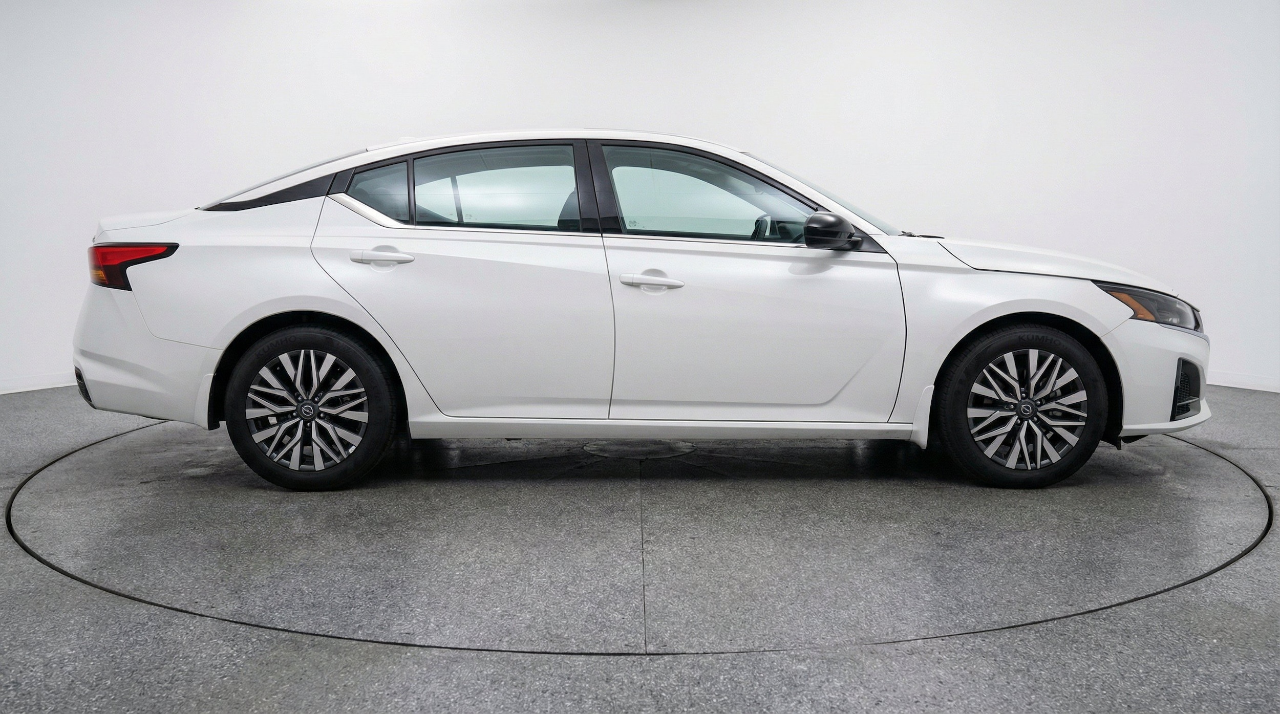 Thumbnail: 2025 Nissan Altima - 11