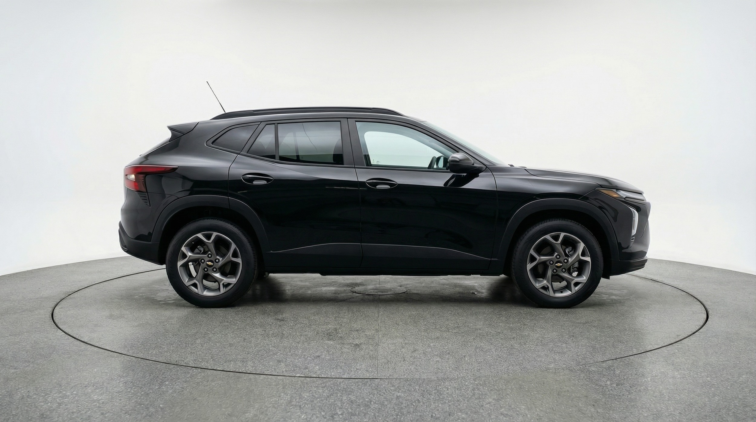 Thumbnail: 2025 Chevrolet Trax - 8