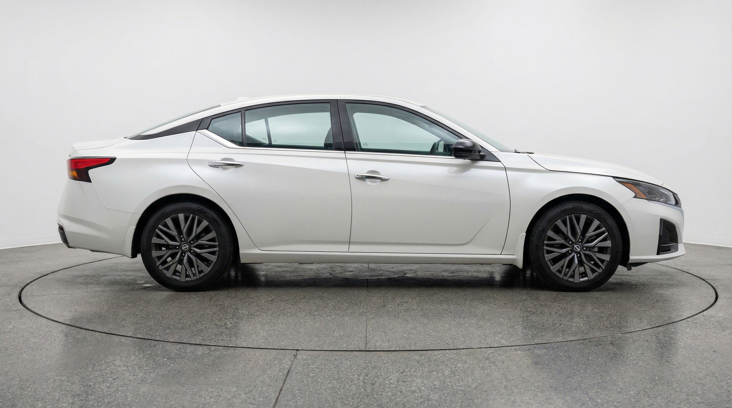 Thumbnail: 2025 Nissan Altima - 11