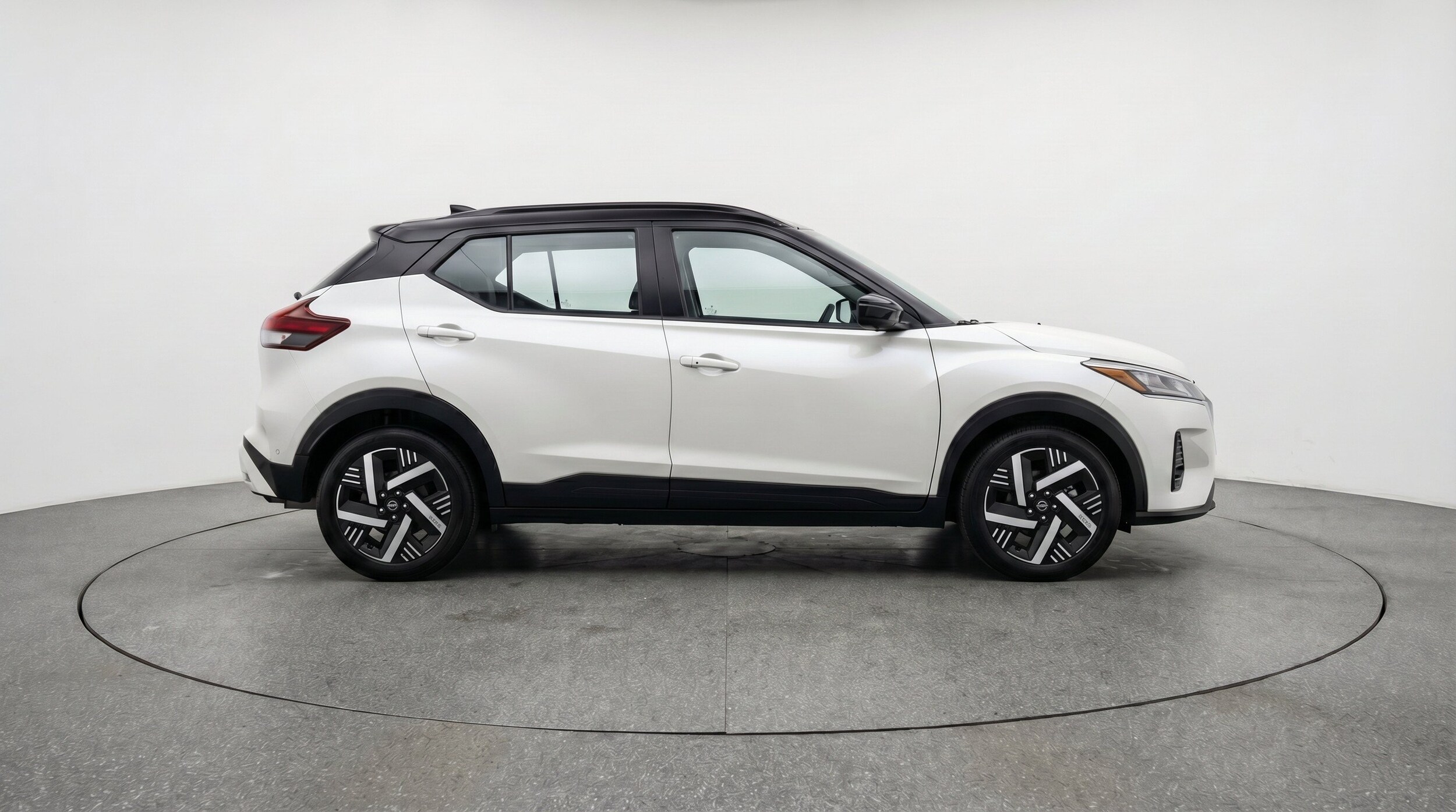 Thumbnail: 2026 Nissan Kicks - 11