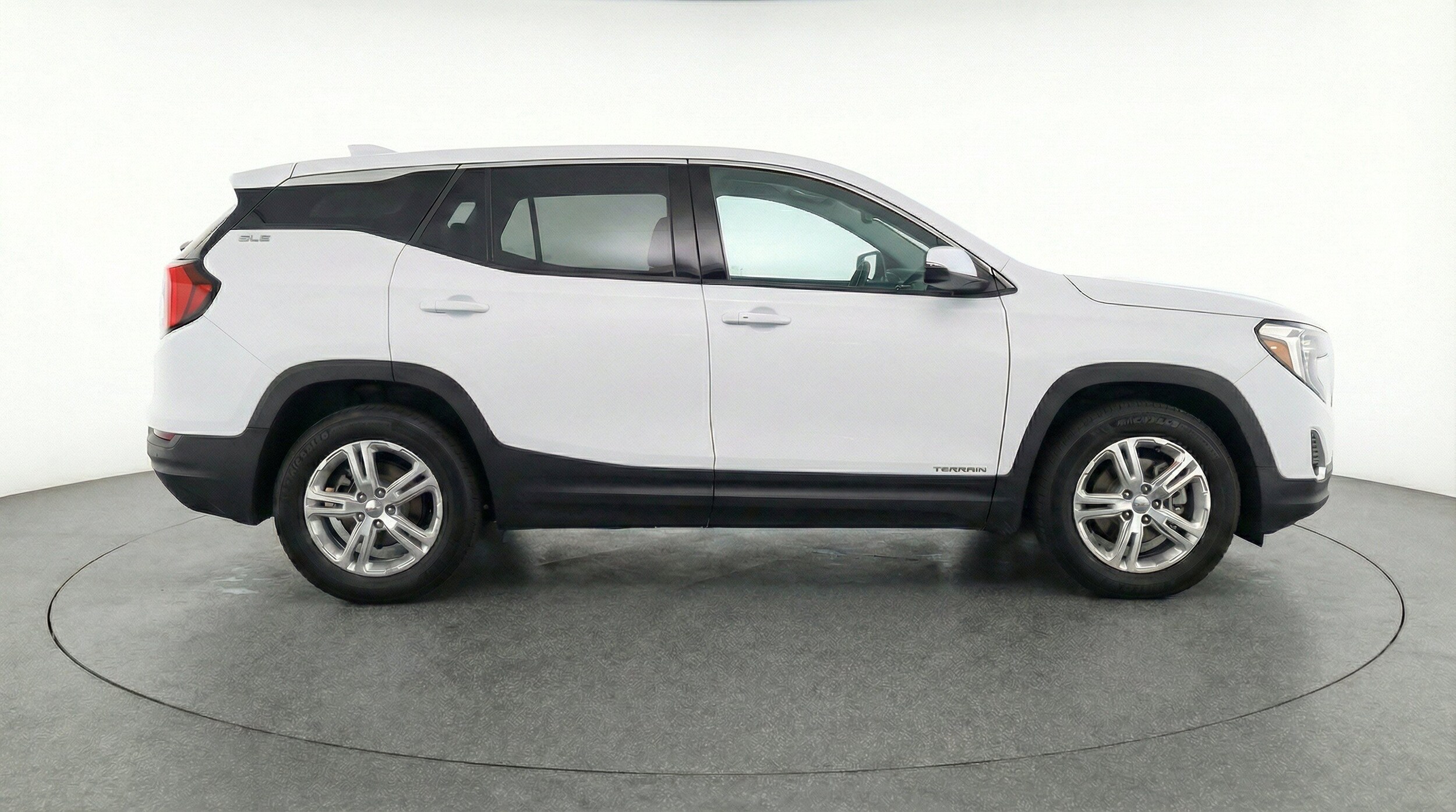 Thumbnail: 2024 GMC Terrain - 11