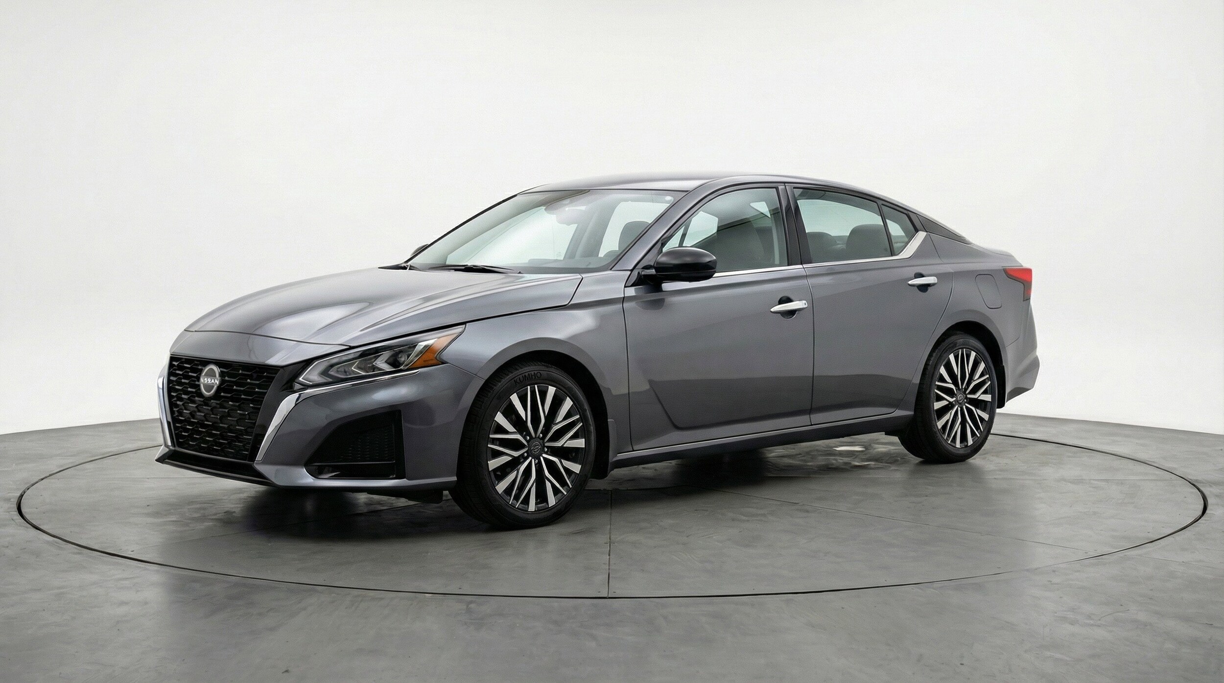 Thumbnail: 2025 Nissan Altima - 3