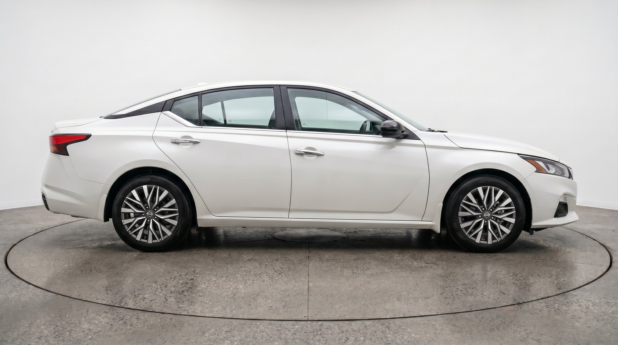 Thumbnail: 2025 Nissan Altima - 11