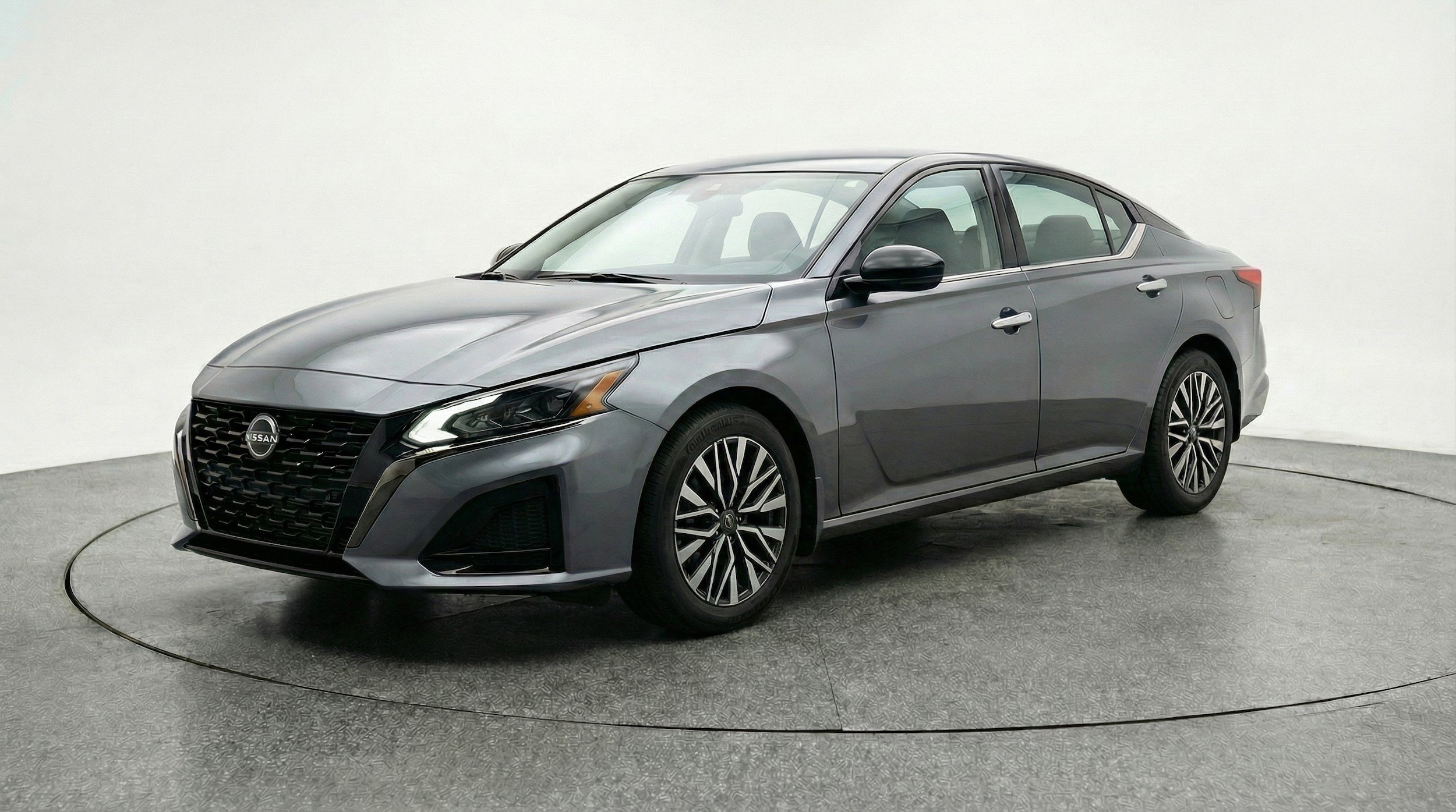 Thumbnail: 2025 Nissan Altima - 3