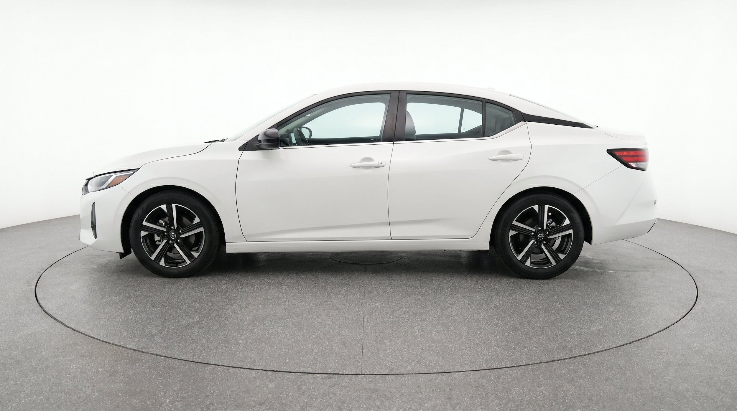 Thumbnail: 2025 Nissan Sentra - 5