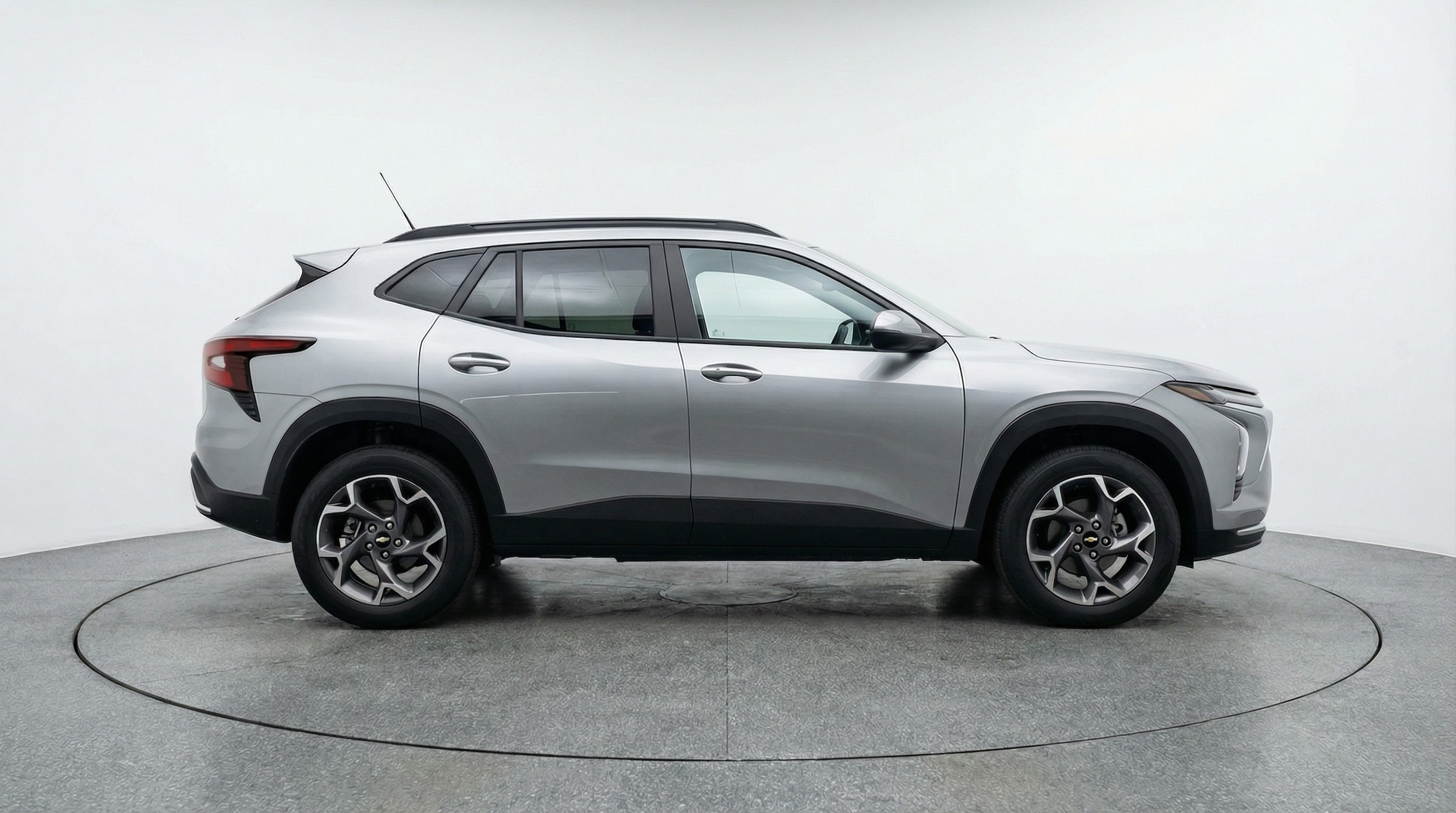 Thumbnail: 2025 Chevrolet Trax - 8