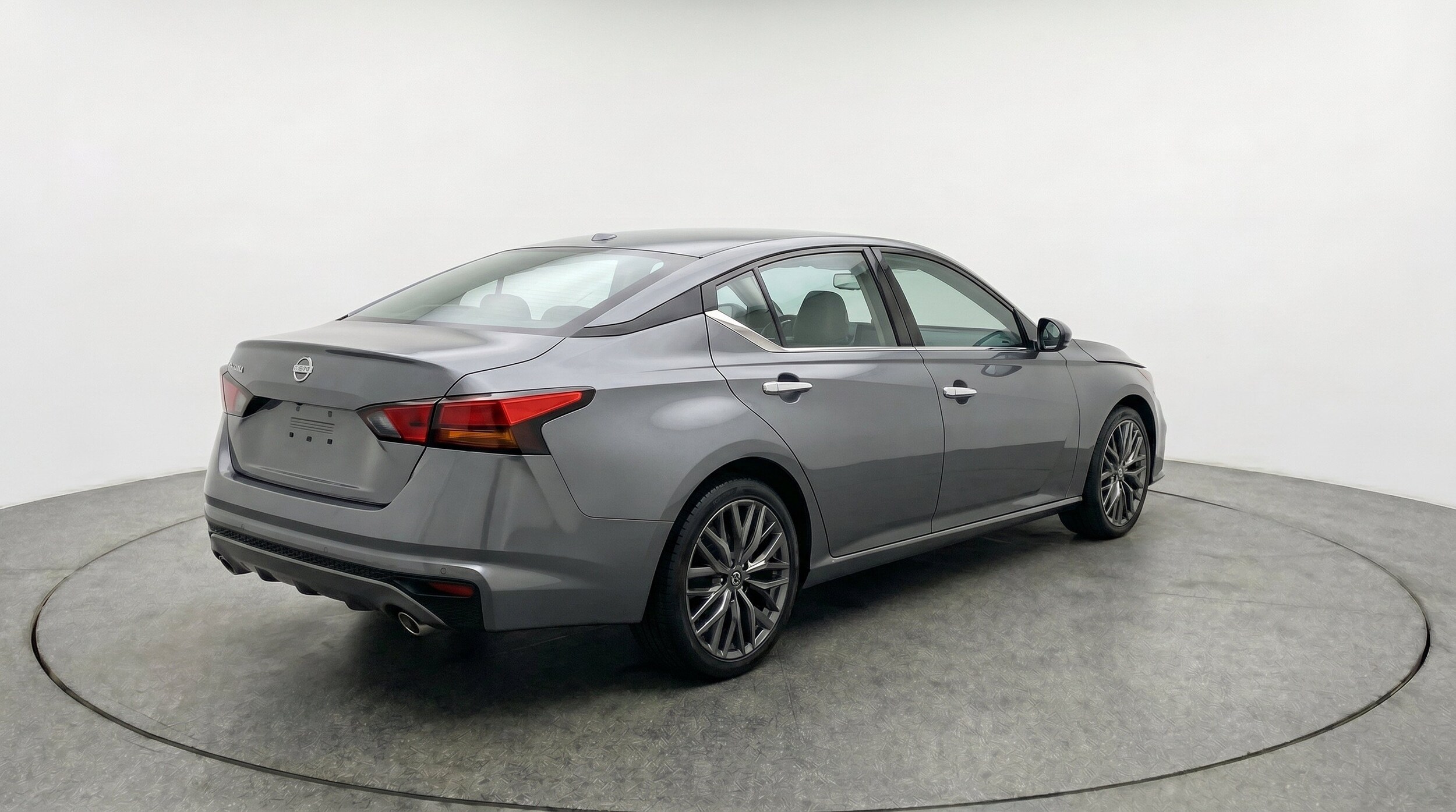Thumbnail: 2025 Nissan Altima - 9