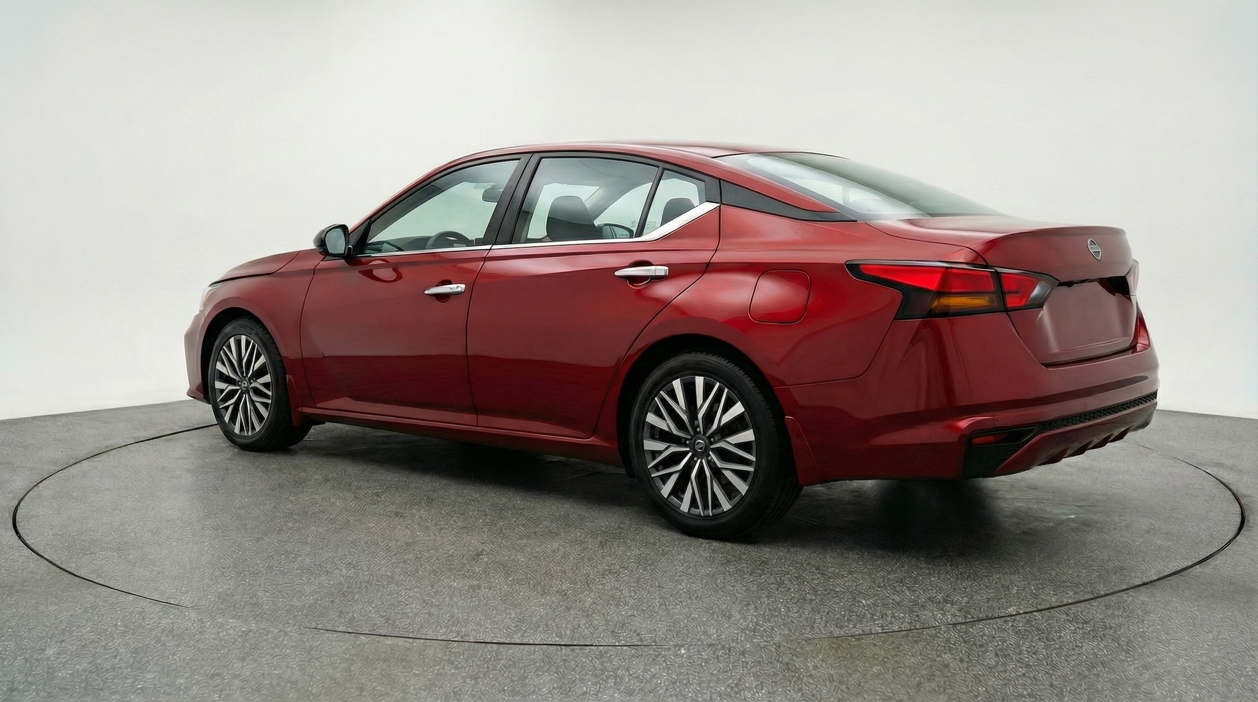 Thumbnail: 2025 Nissan Altima - 5