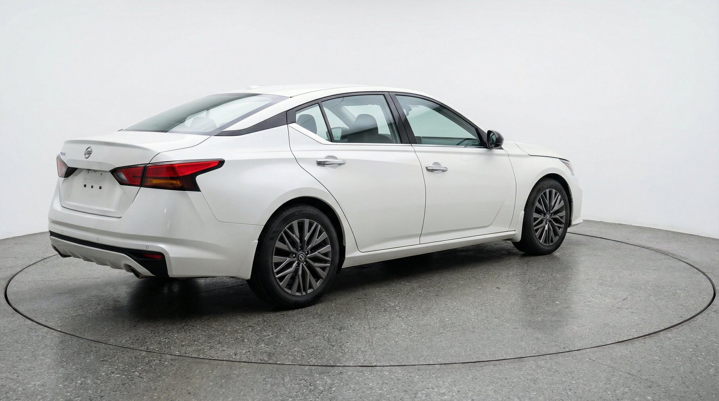 Thumbnail: 2025 Nissan Altima - 9