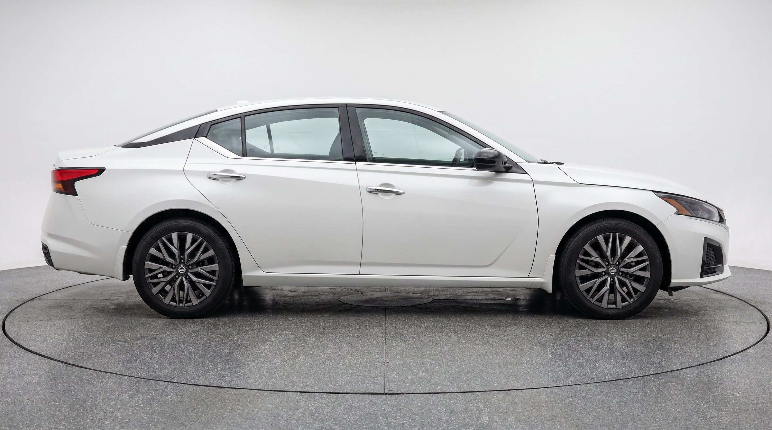 Thumbnail: 2025 Nissan Altima - 11