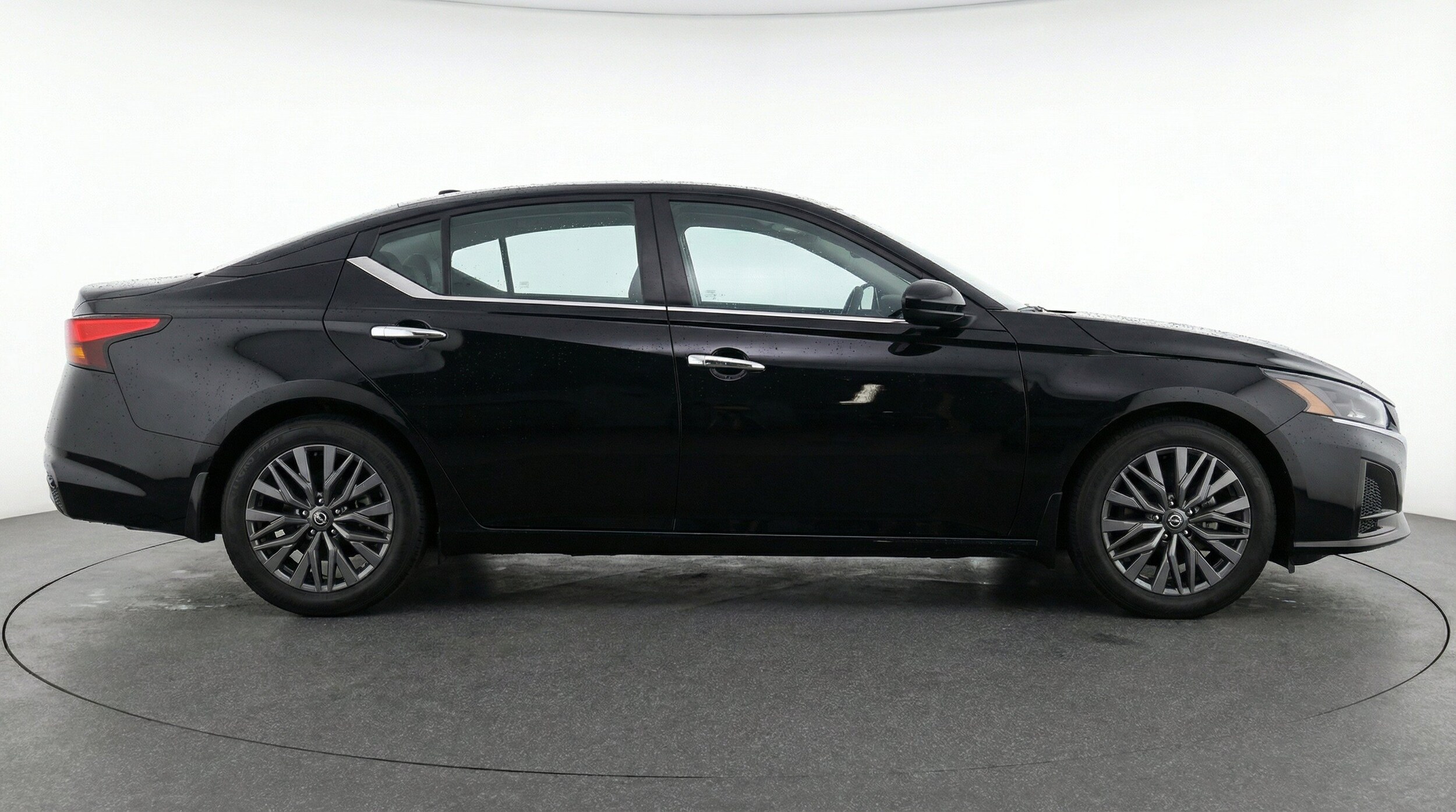 Thumbnail: 2025 Nissan Altima - 11