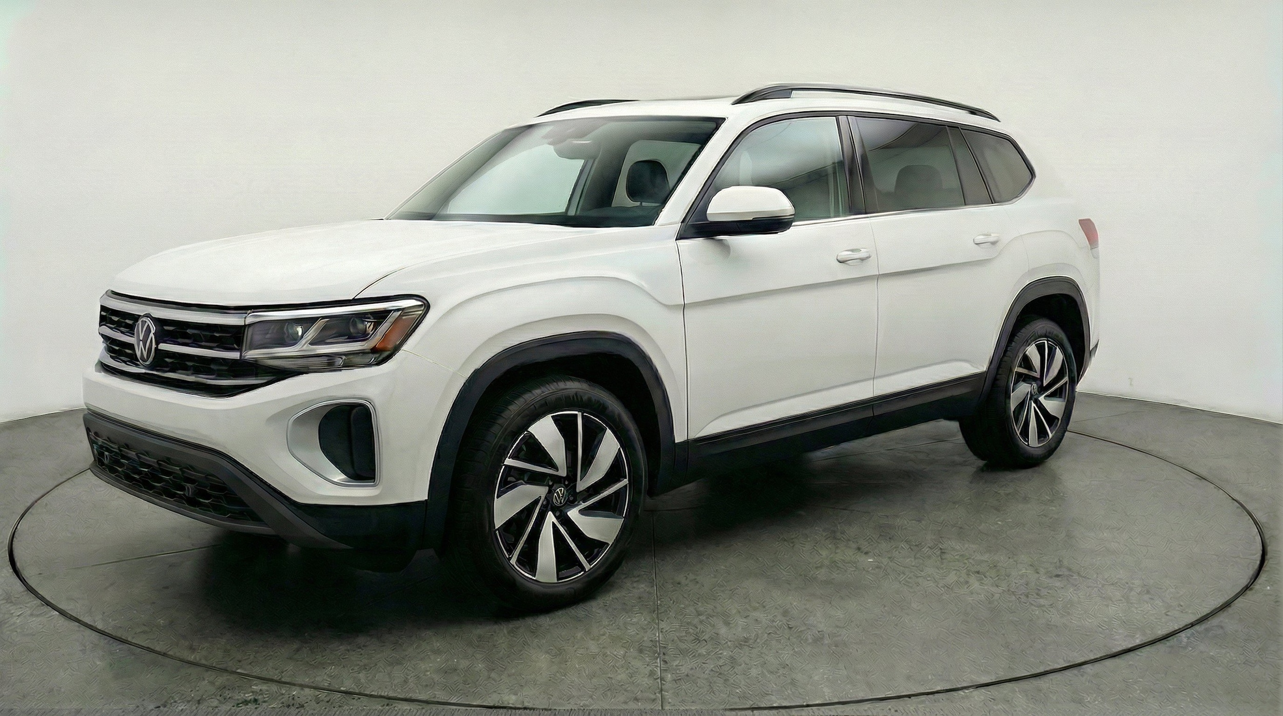 Thumbnail: 2026 Volkswagen Atlas - 3