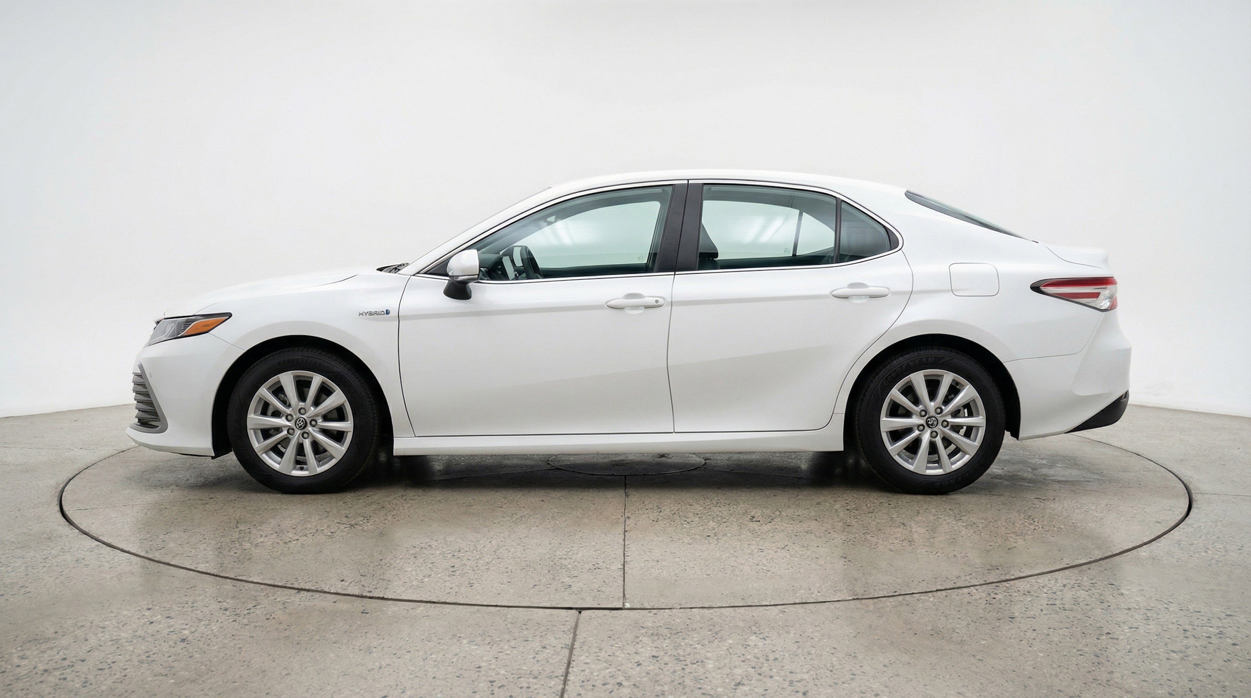 Thumbnail: 2025 Toyota Camry - 5