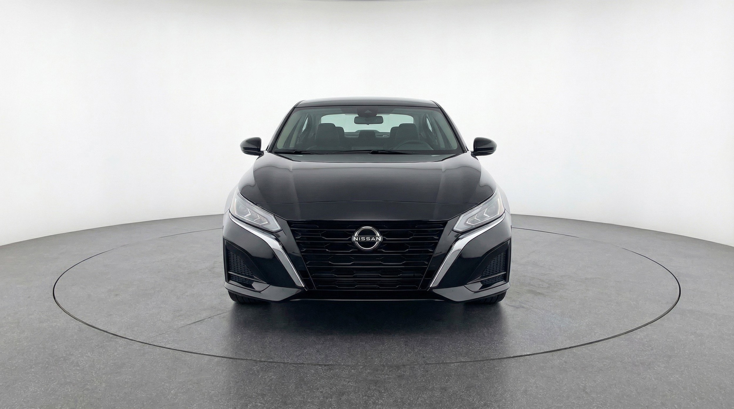 Thumbnail: 2025 Nissan Altima - 2