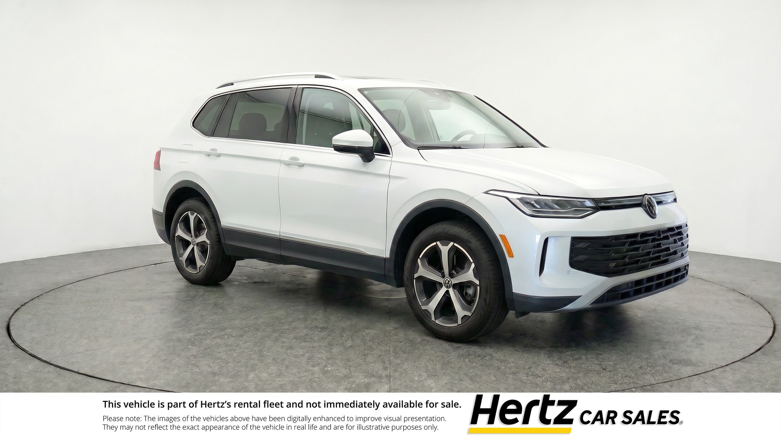 Thumbnail: 2026 Volkswagen Tiguan - 1