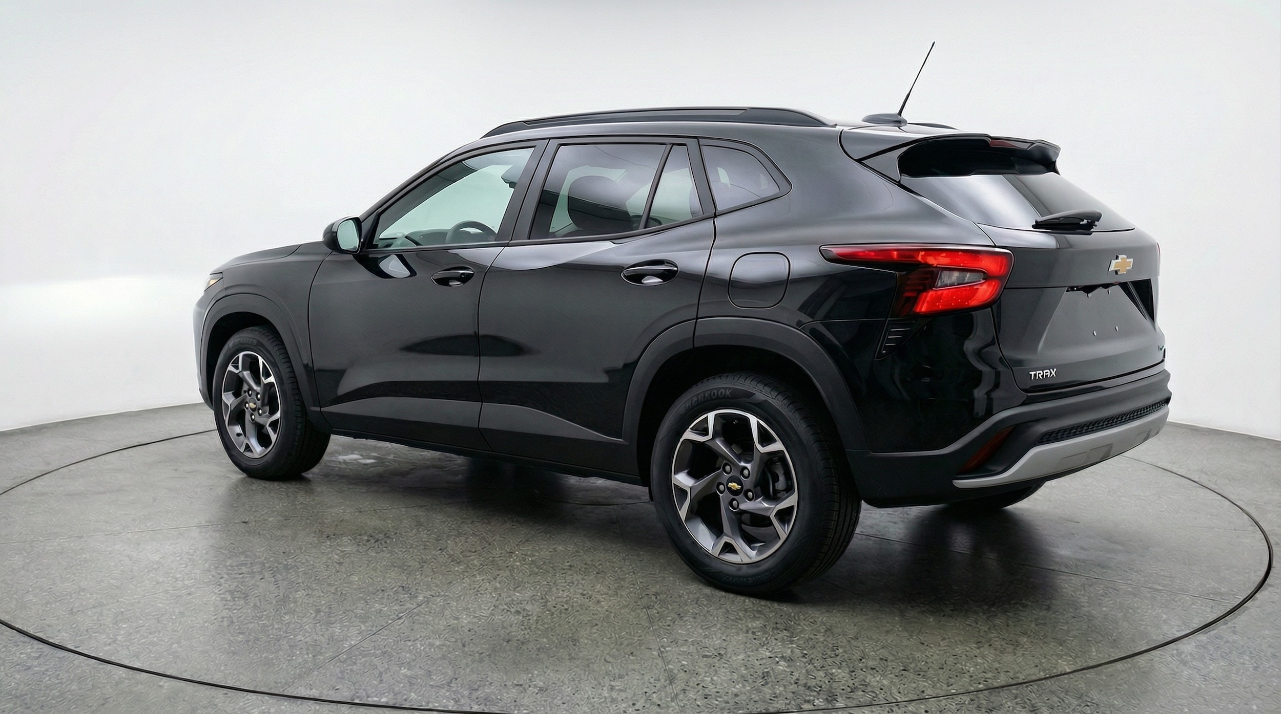 Thumbnail: 2025 Chevrolet Trax - 5