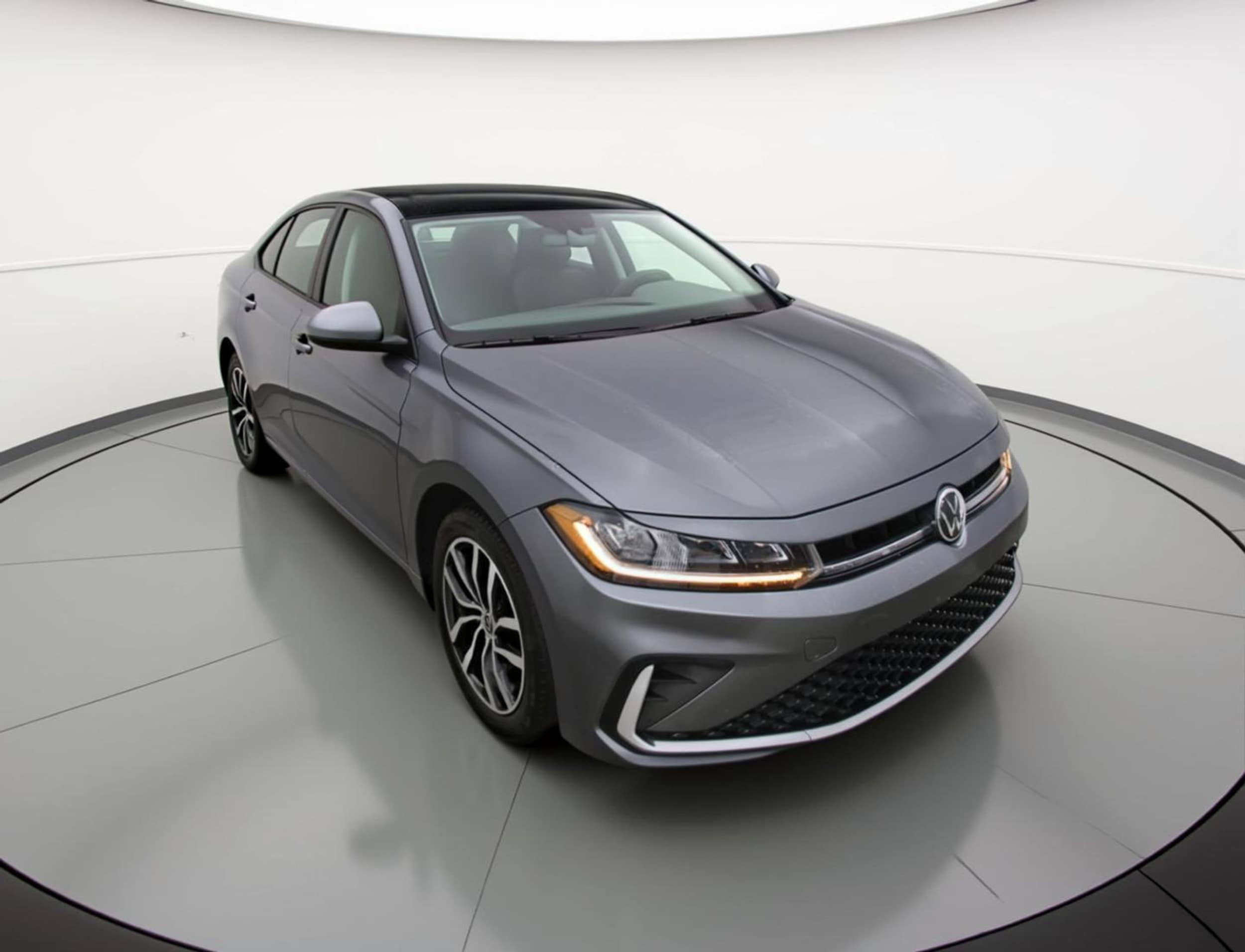 Thumbnail: 2025 Volkswagen Jetta - 1