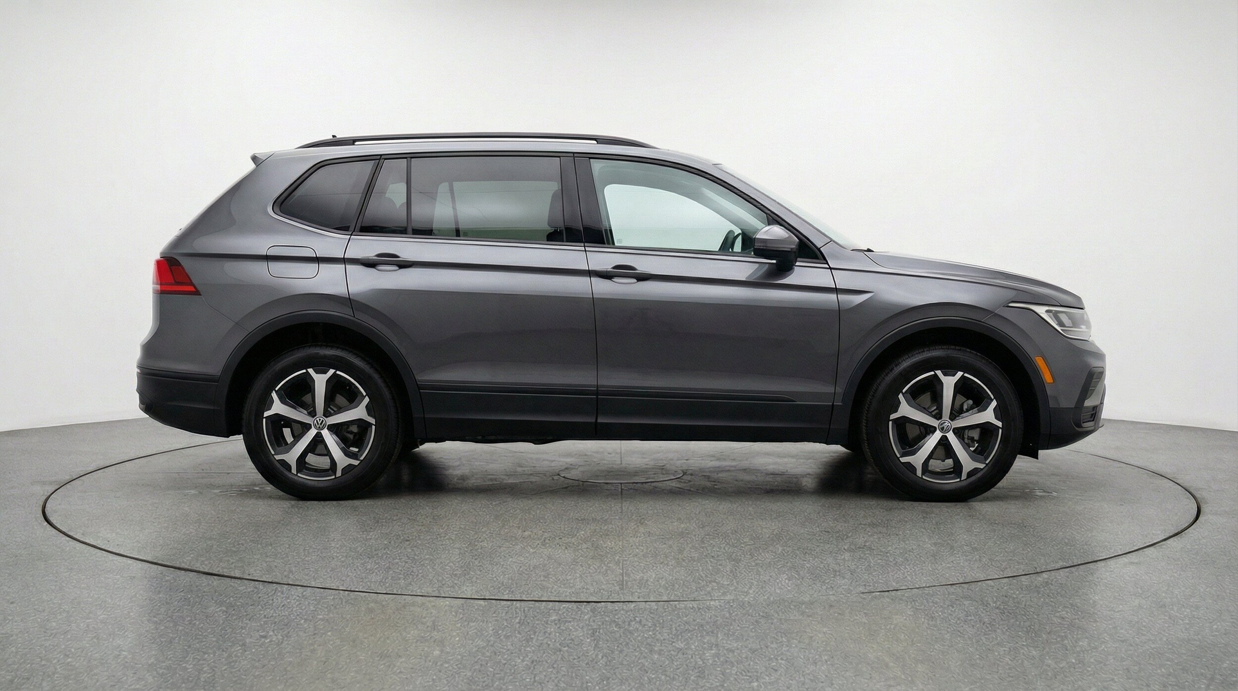 Thumbnail: 2026 Volkswagen Tiguan - 11