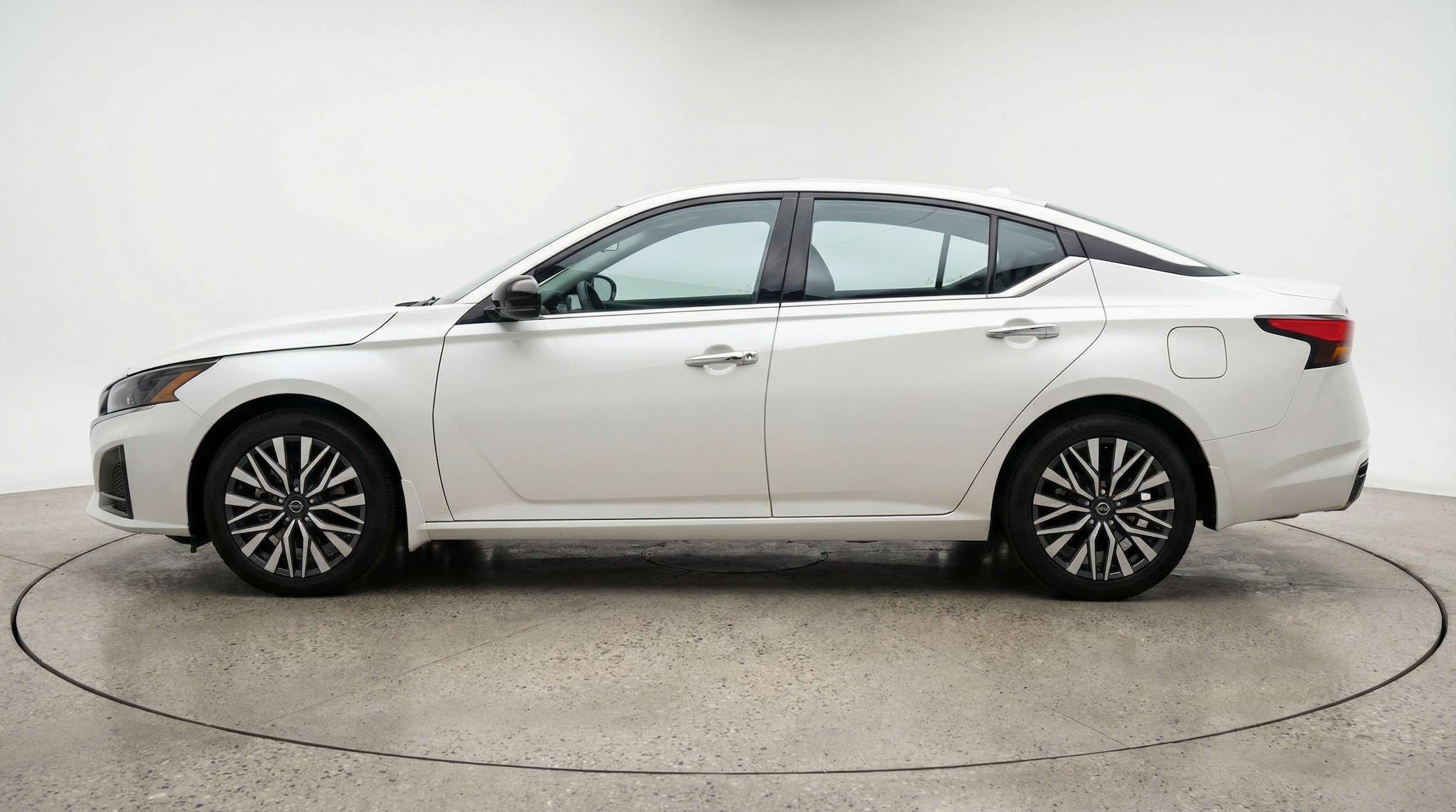 Thumbnail: 2025 Nissan Altima - 4