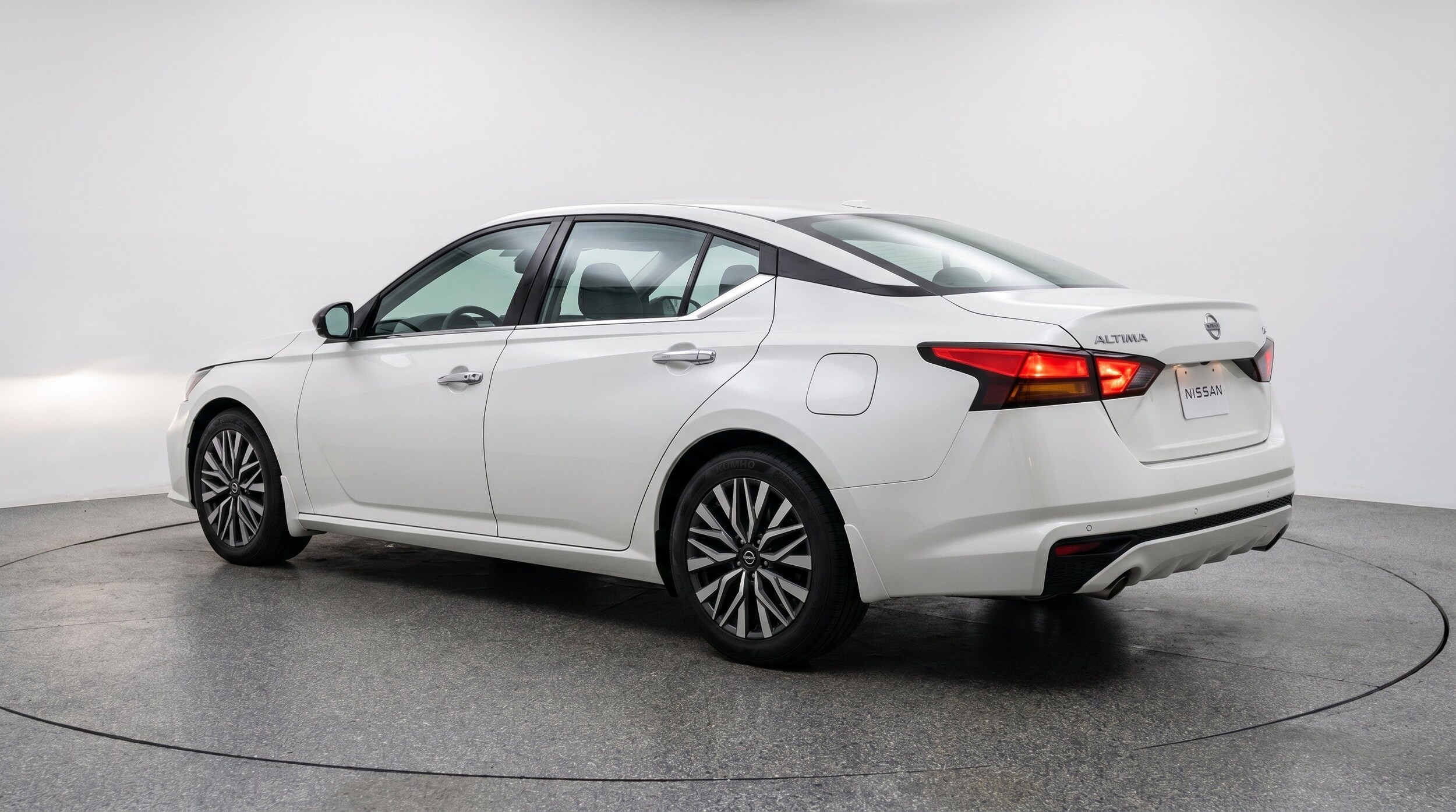Thumbnail: 2025 Nissan Altima - 6