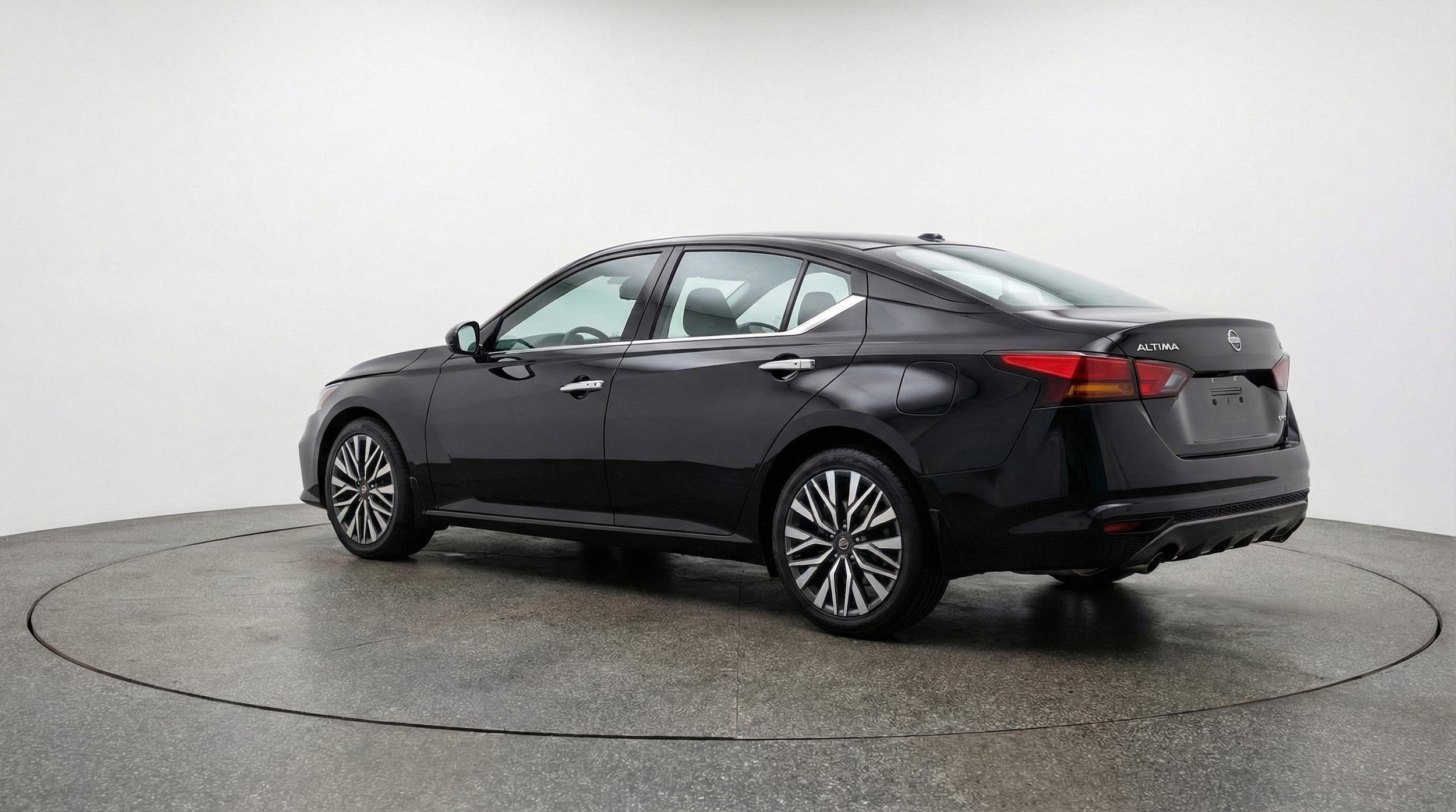 Thumbnail: 2025 Nissan Altima - 6