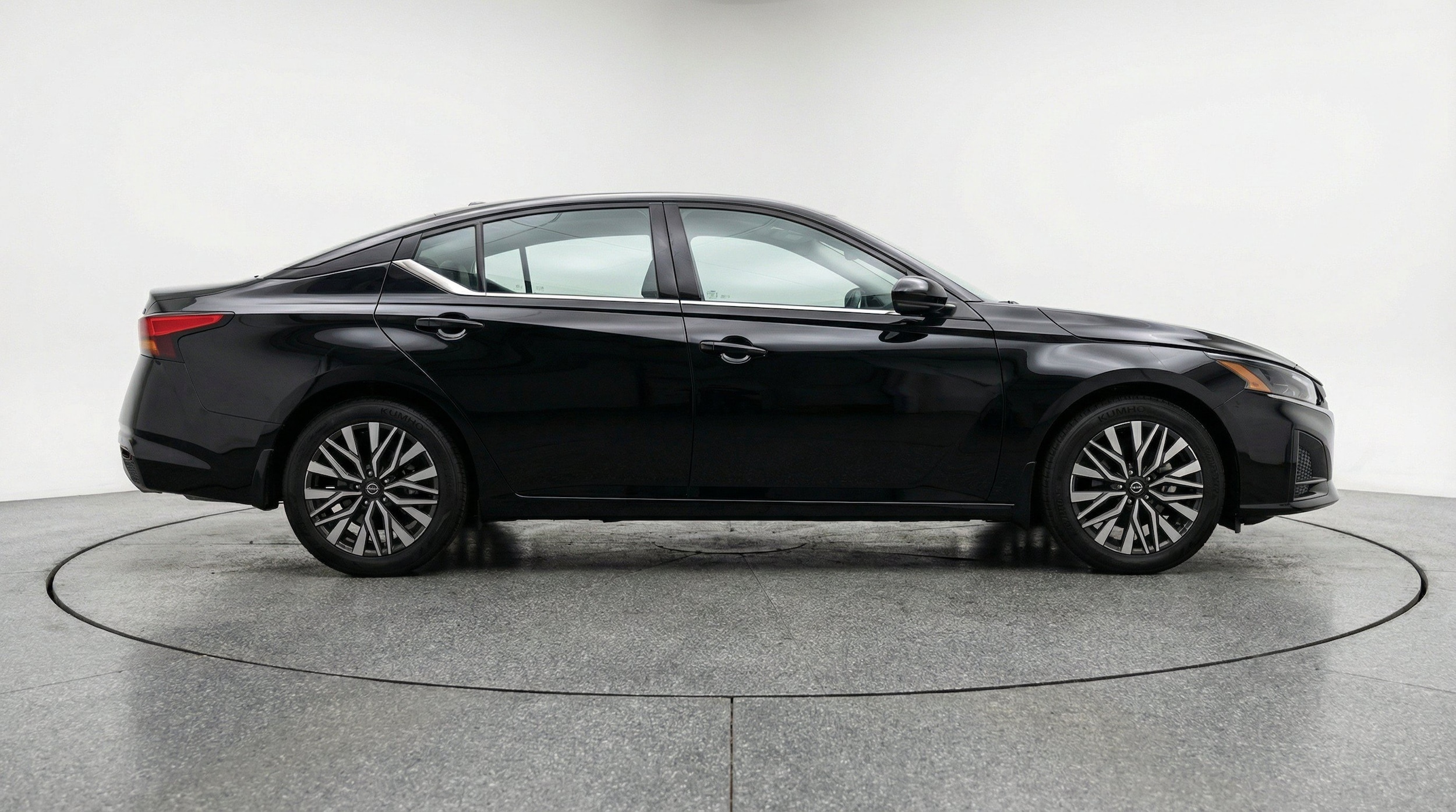 Thumbnail: 2025 Nissan Altima - 11
