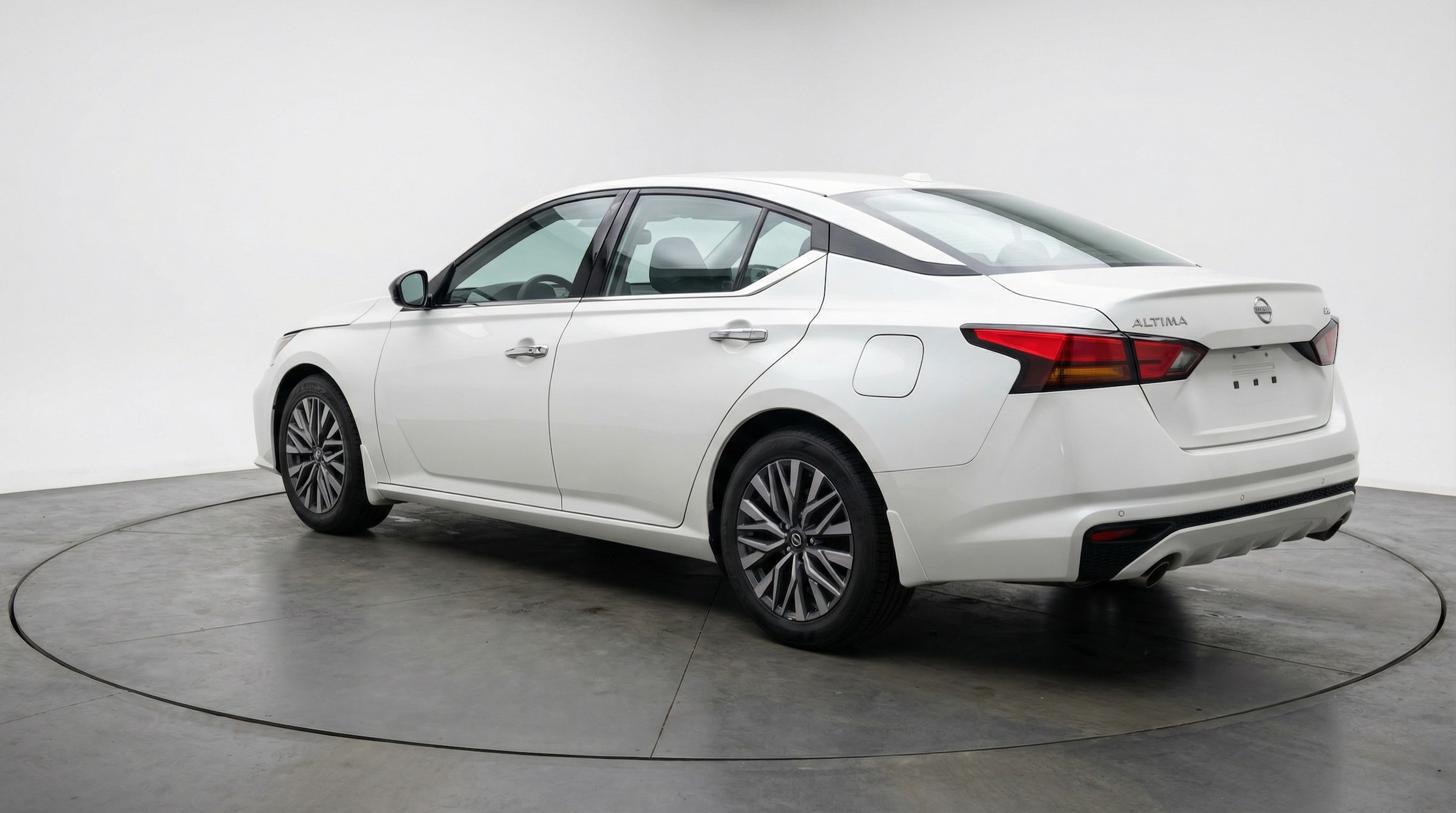 Thumbnail: 2025 Nissan Altima - 5