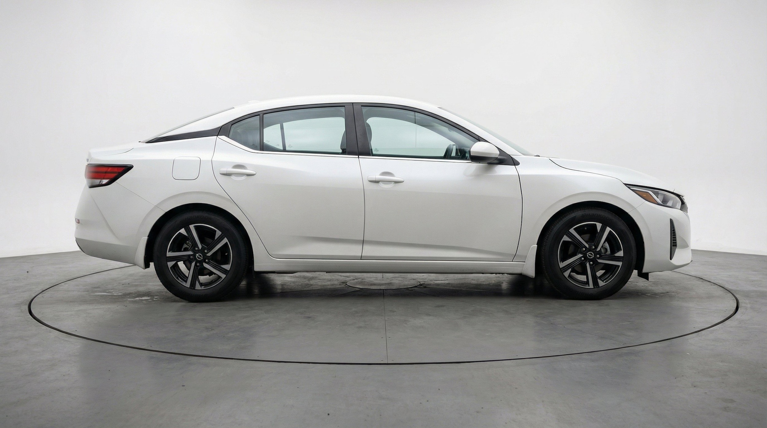 Thumbnail: 2025 Nissan Sentra - 11