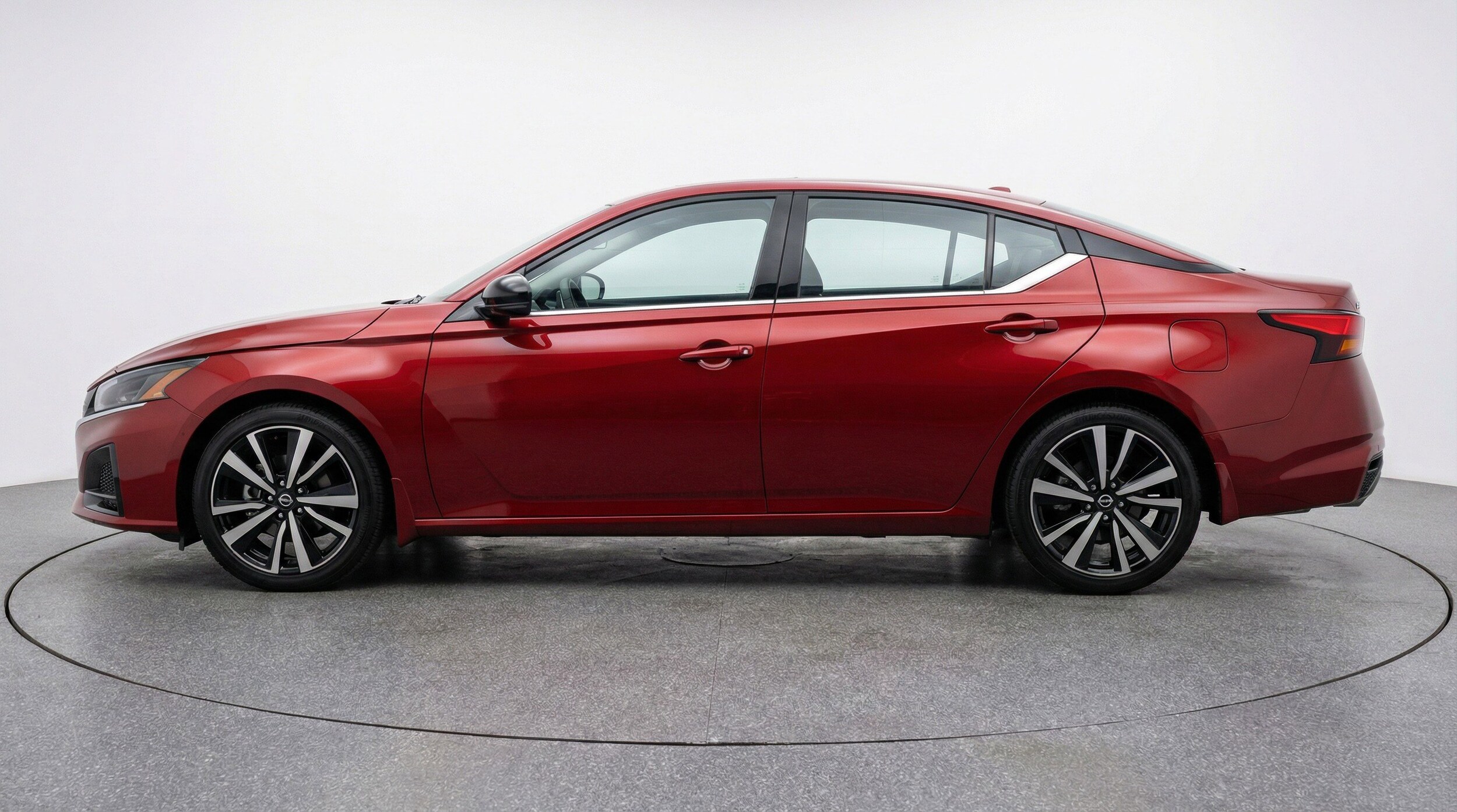 Thumbnail: 2025 Nissan Altima - 5