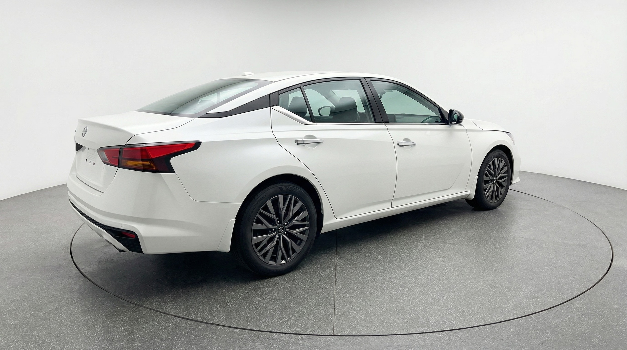 Thumbnail: 2025 Nissan Altima - 7