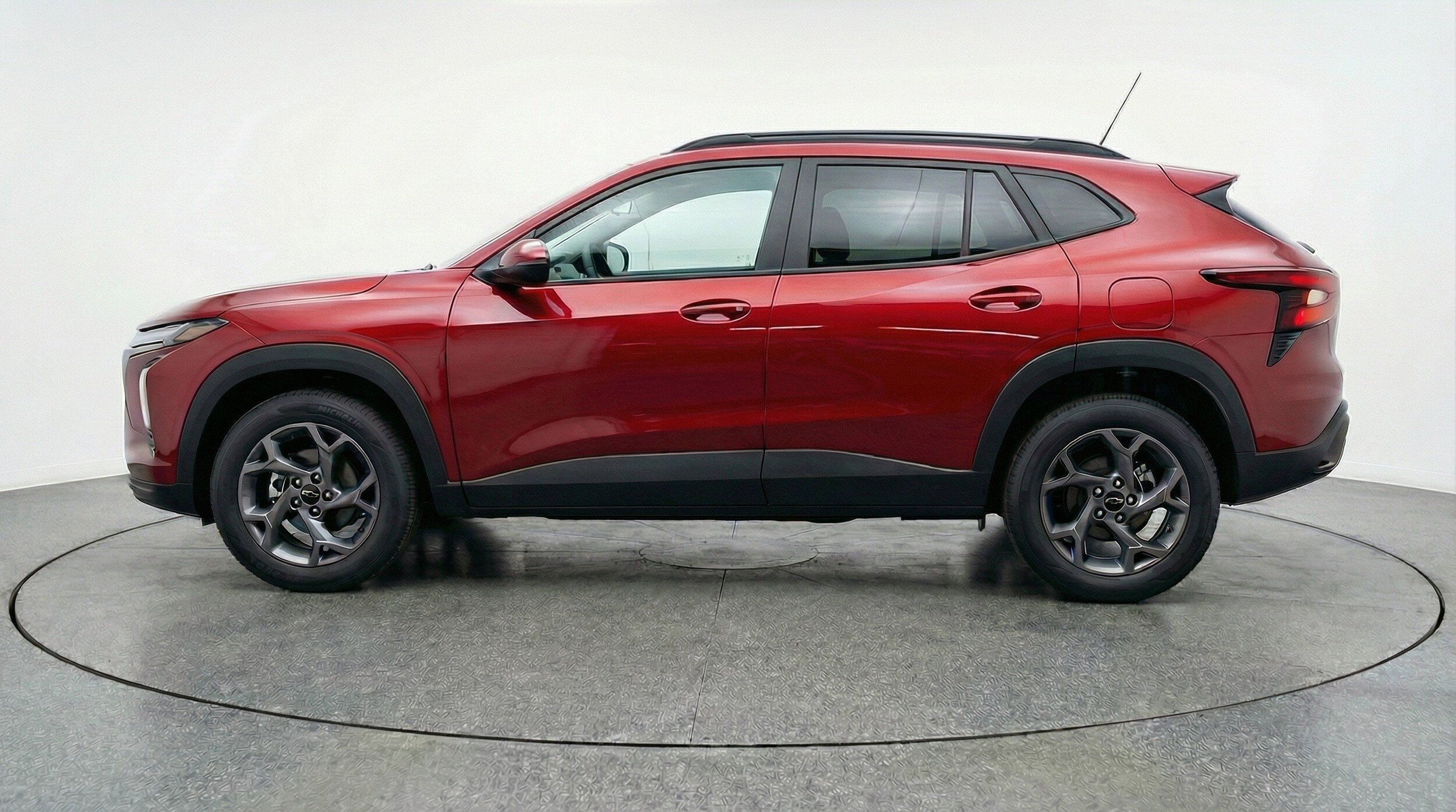 Thumbnail: 2025 Chevrolet Trax - 5