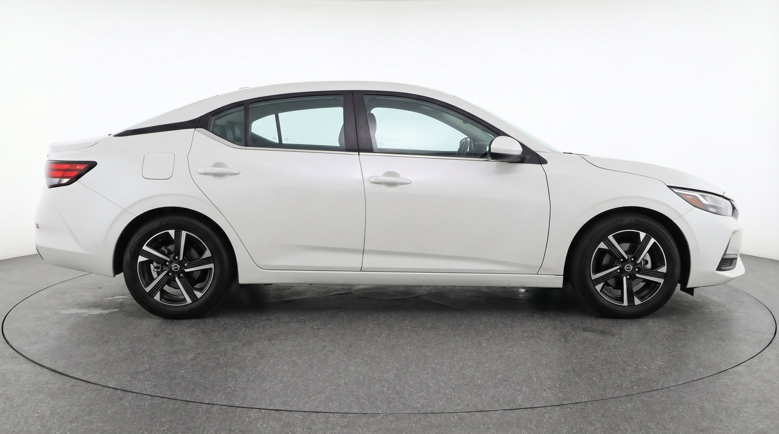 Thumbnail: 2025 Nissan Sentra - 11