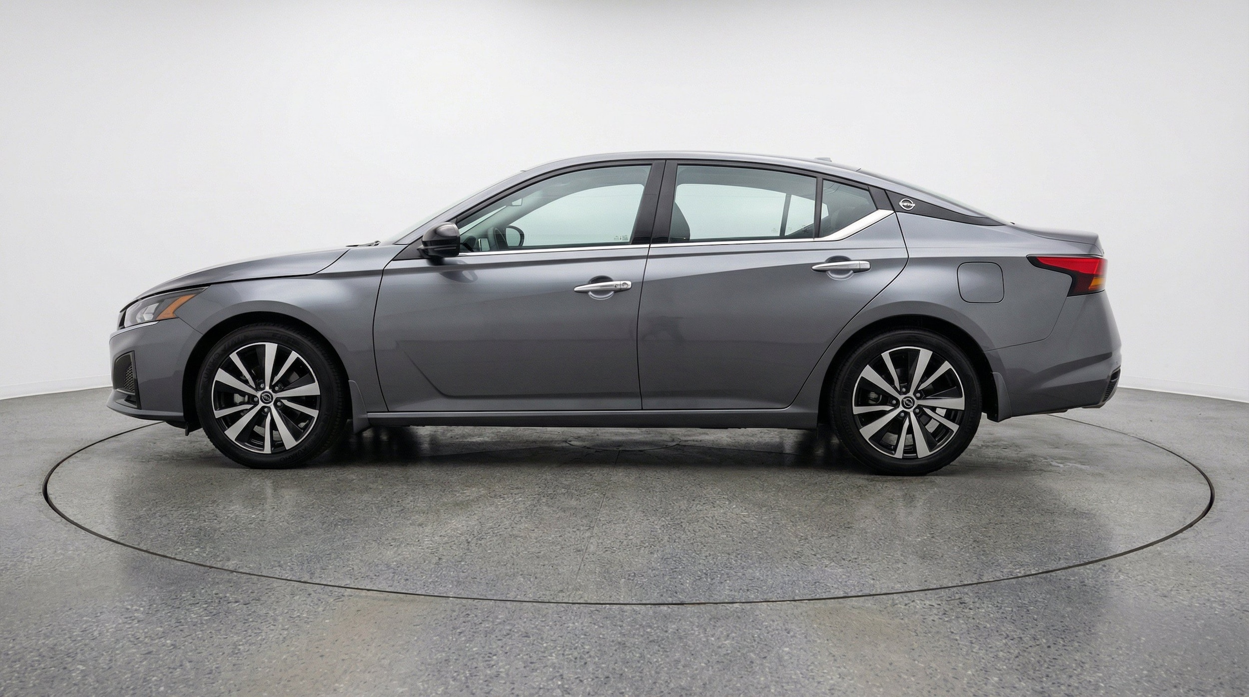Thumbnail: 2025 Nissan Altima - 5