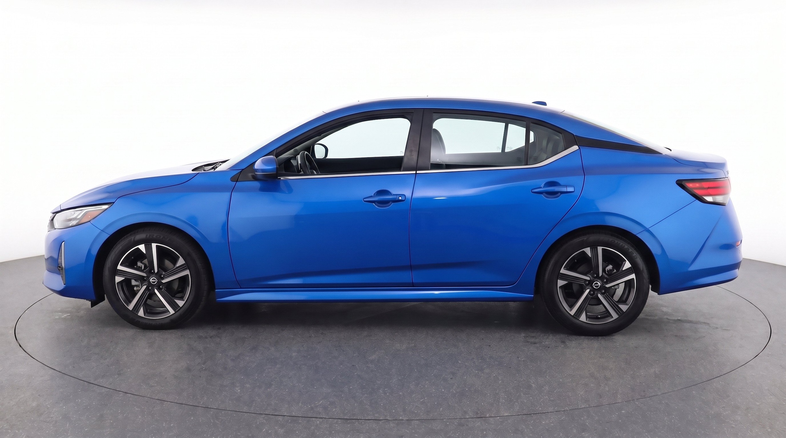 Thumbnail: 2025 Nissan Sentra - 5