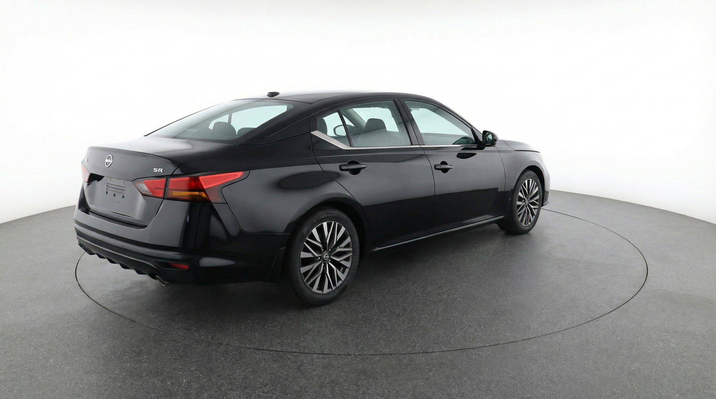 Thumbnail: 2025 Nissan Altima - 9