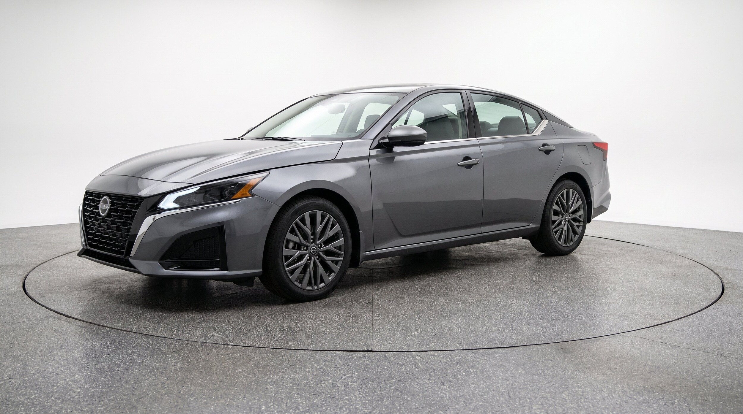 Thumbnail: 2025 Nissan Altima - 3