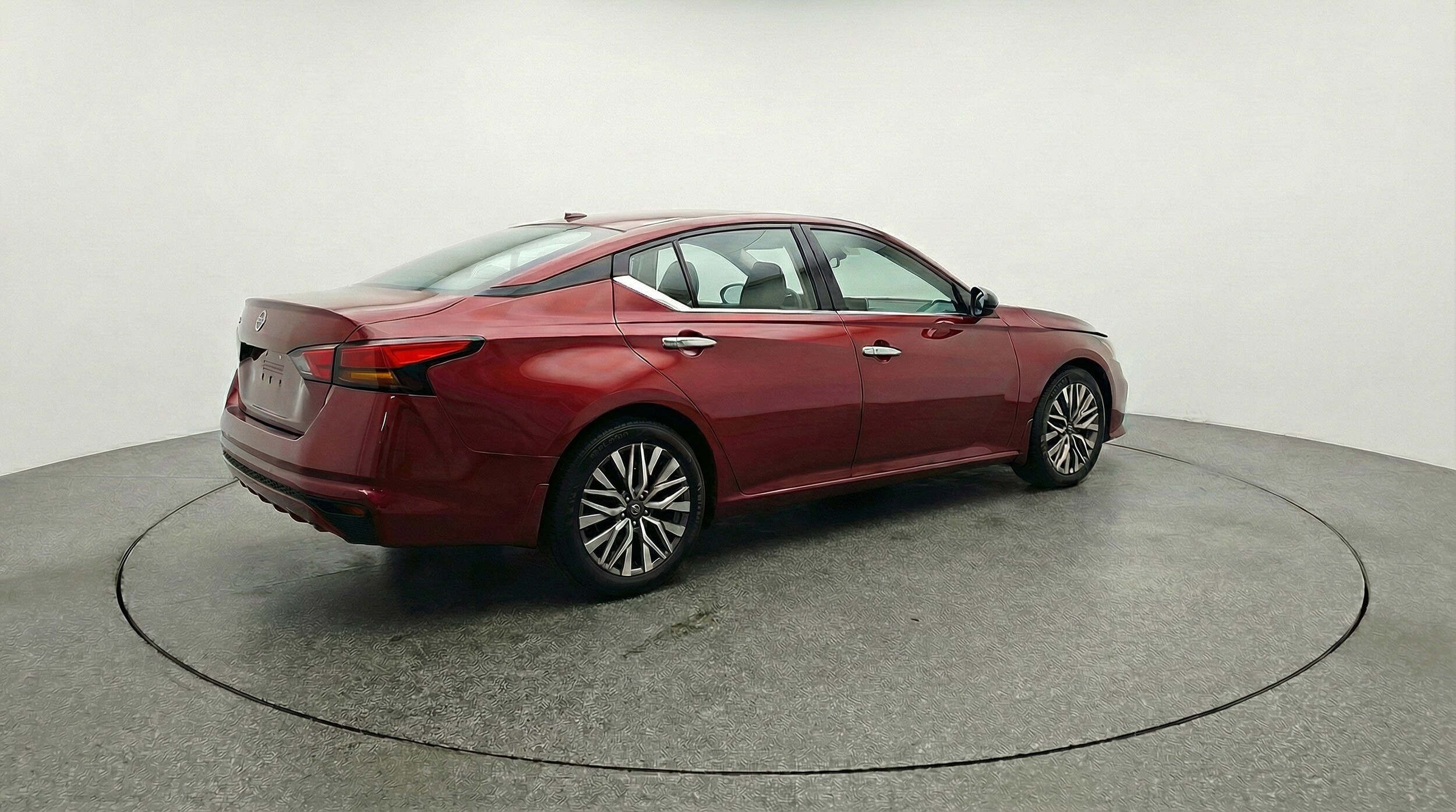Thumbnail: 2025 Nissan Altima - 9