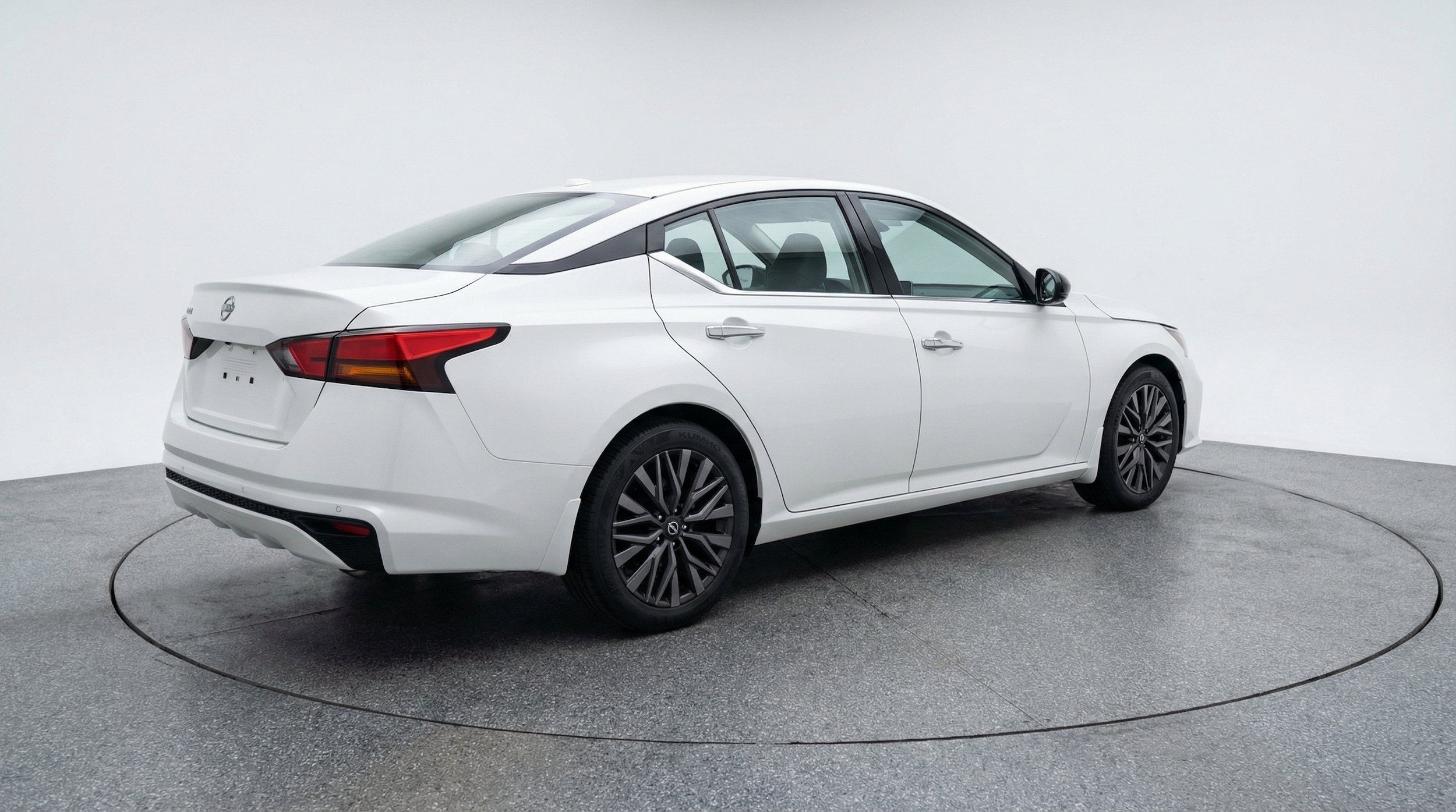 Thumbnail: 2025 Nissan Altima - 9