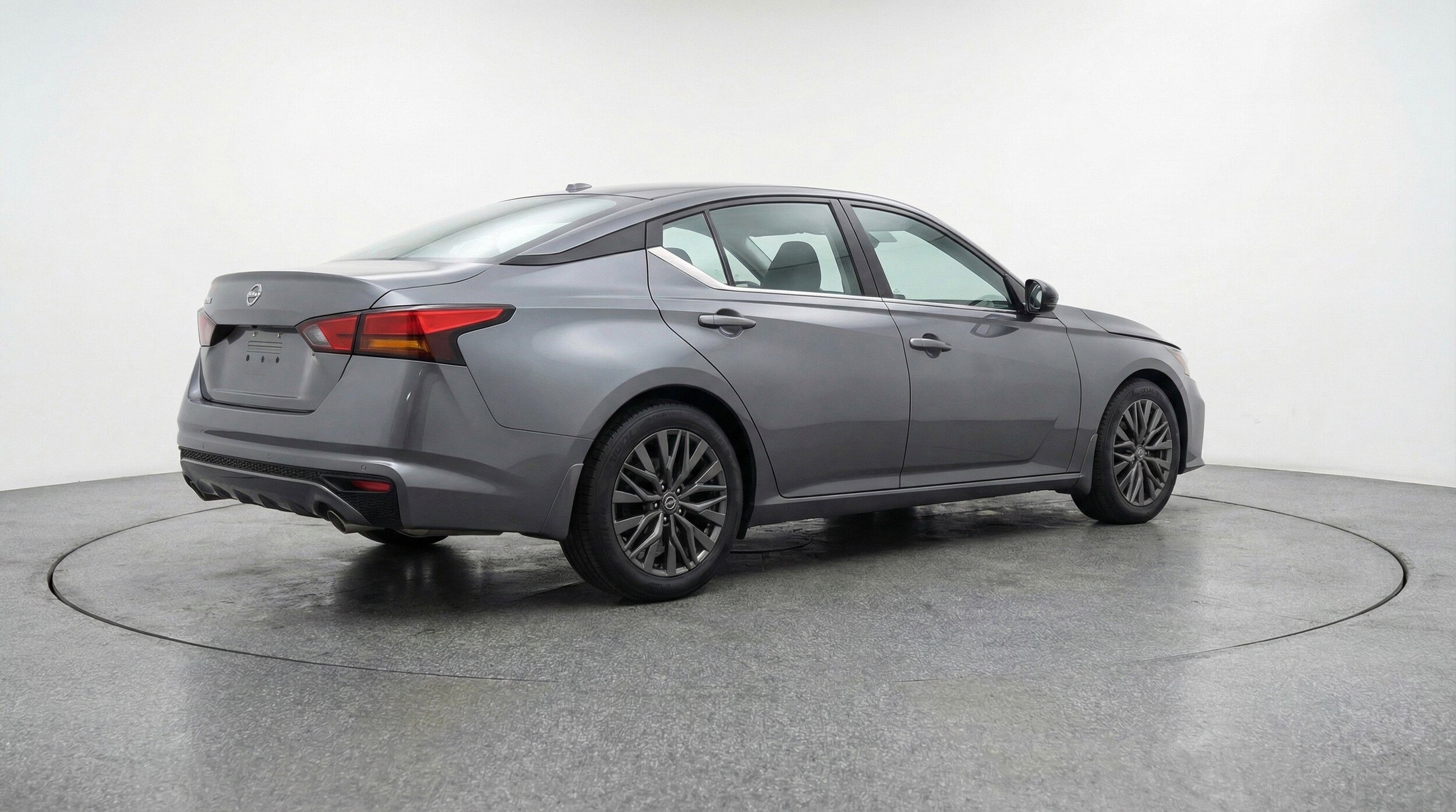 Thumbnail: 2025 Nissan Altima - 9