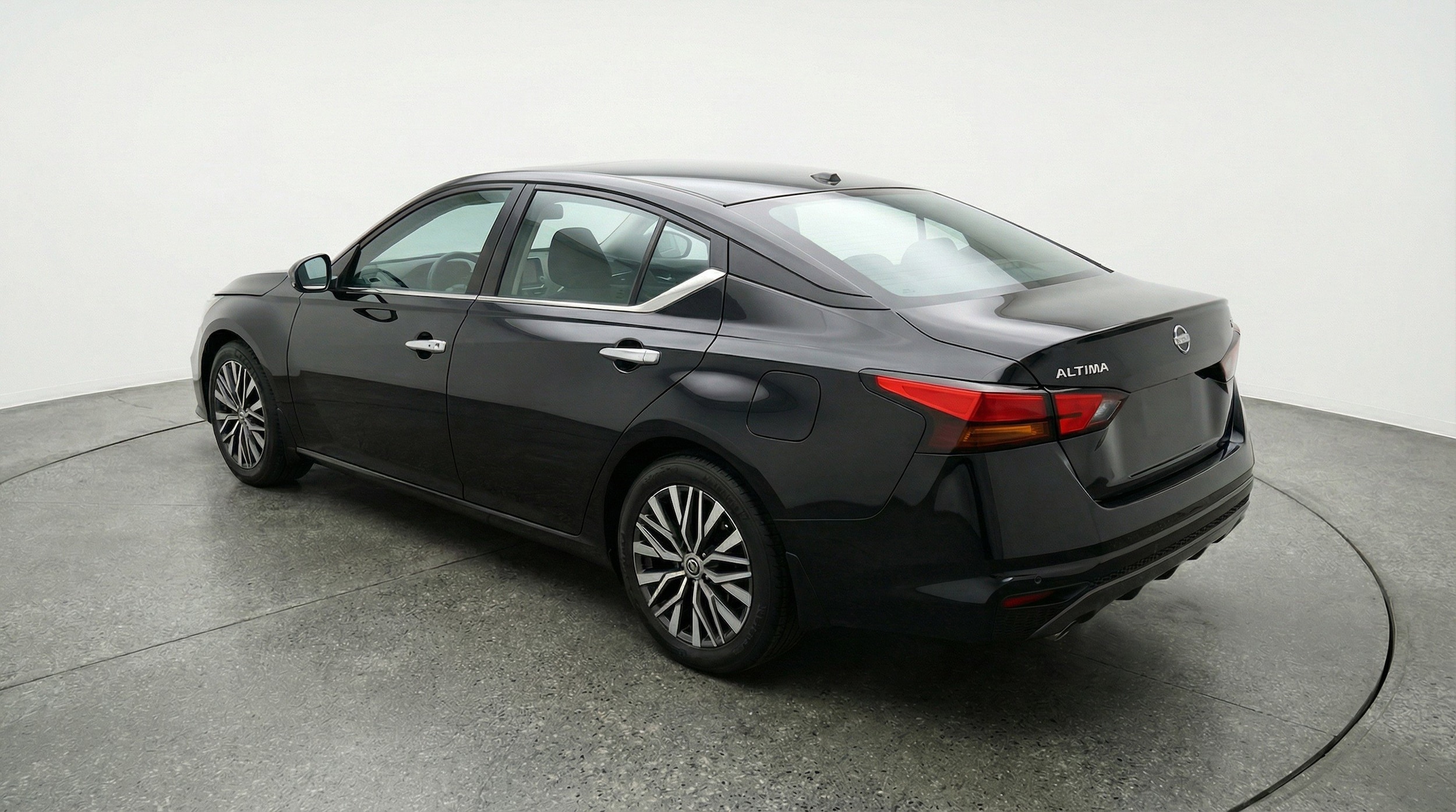 Thumbnail: 2025 Nissan Altima - 6