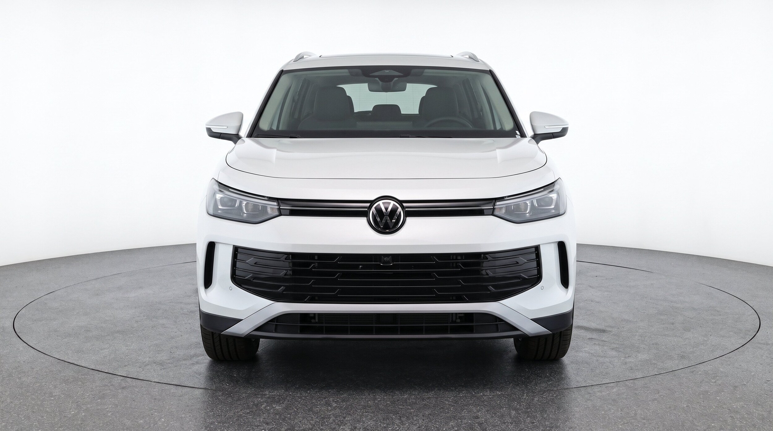 Thumbnail: 2026 Volkswagen Tiguan - 2